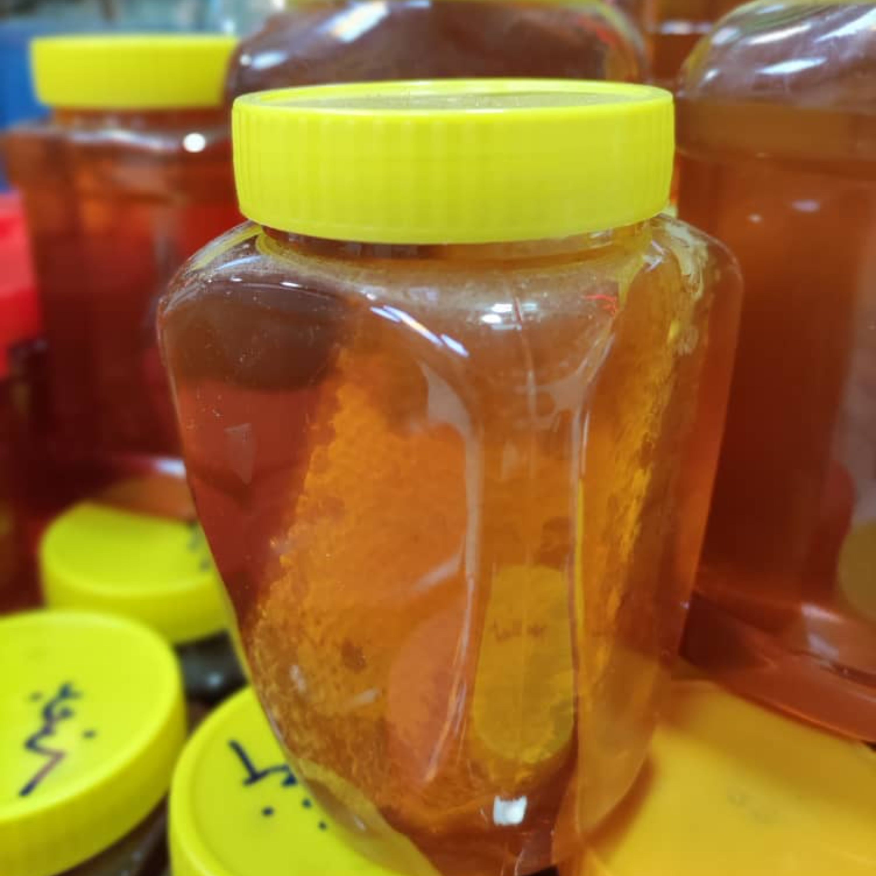 عسل گون موم دار طبیعی