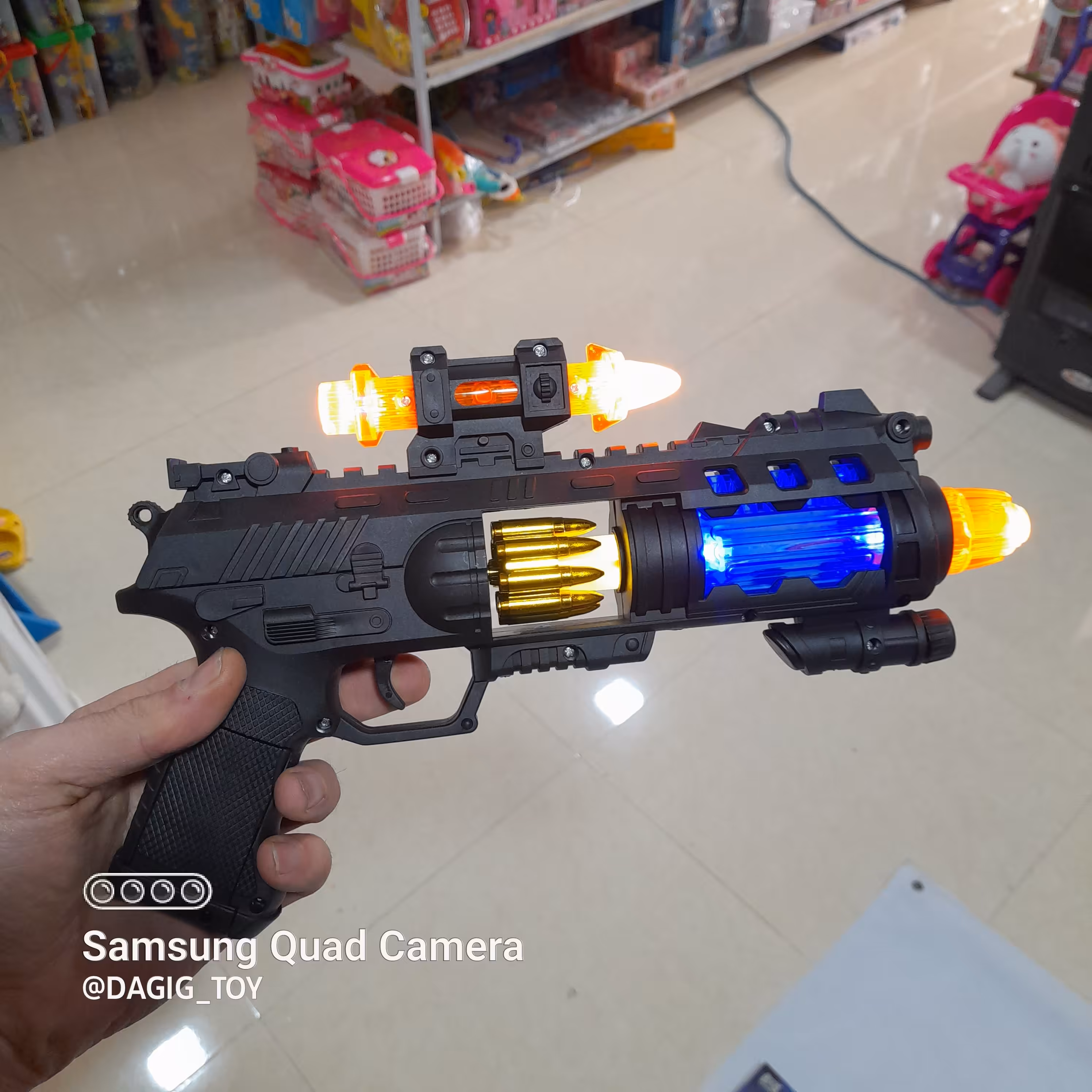 خرید اسباب بازی تفنگ کلت فضایی جدید