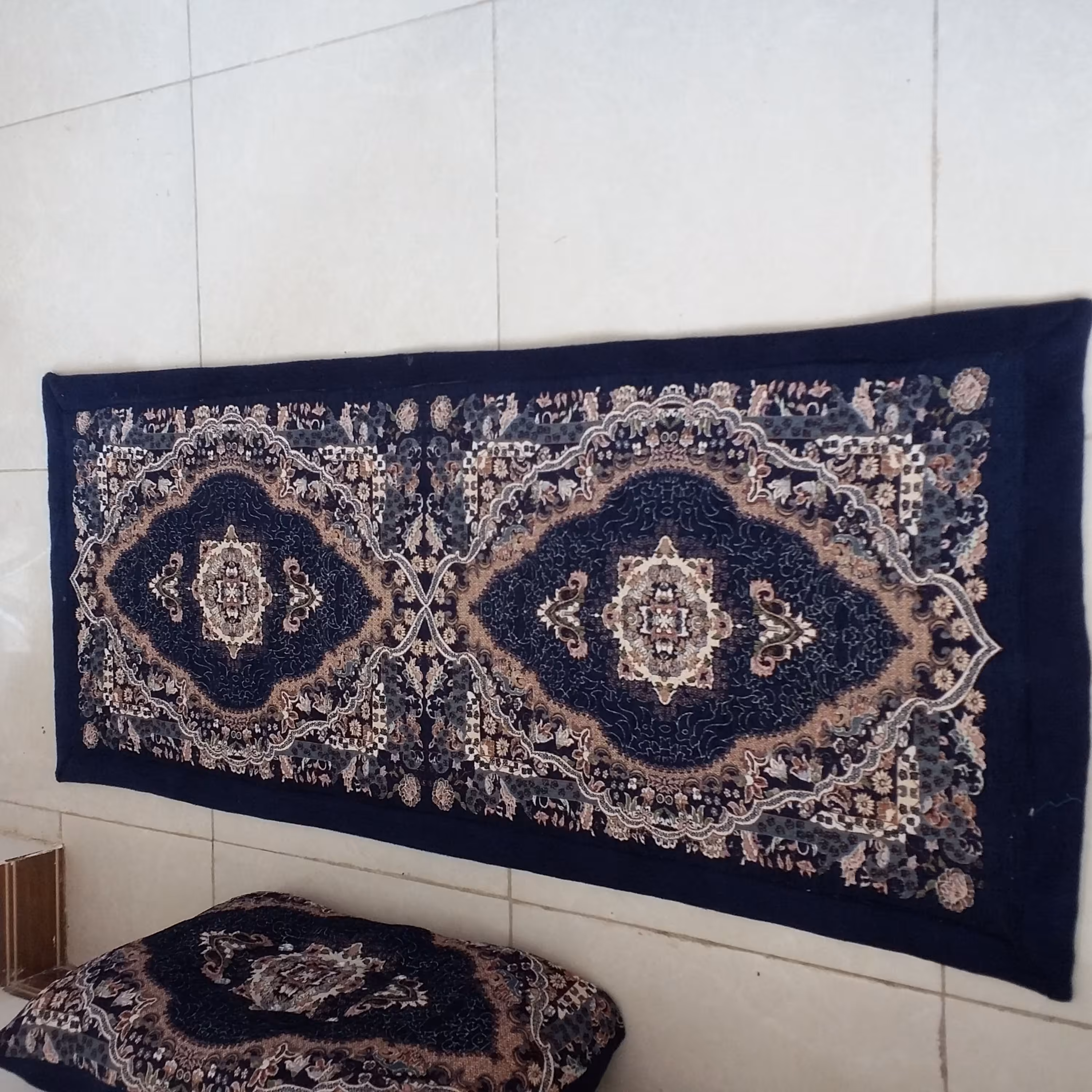 6 رنگ،کناره پشتی شاهنشین در ابعاد 175 در 70 سانت