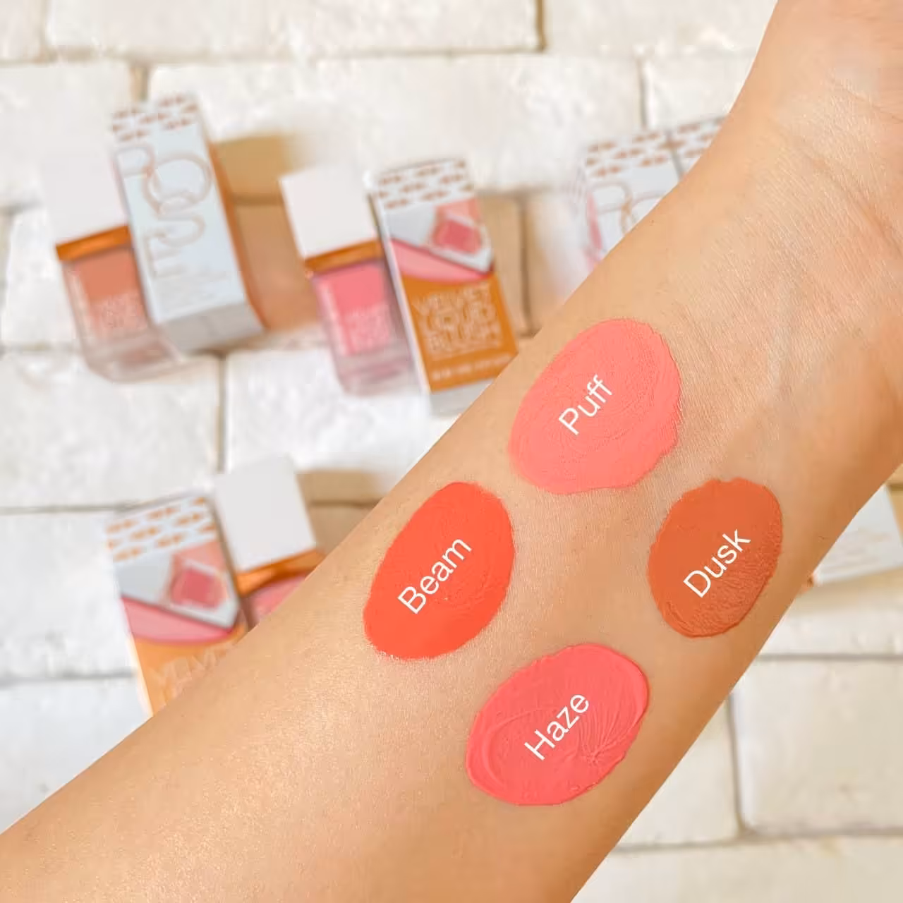 رژگونه مایع رزبری سری ولوت

