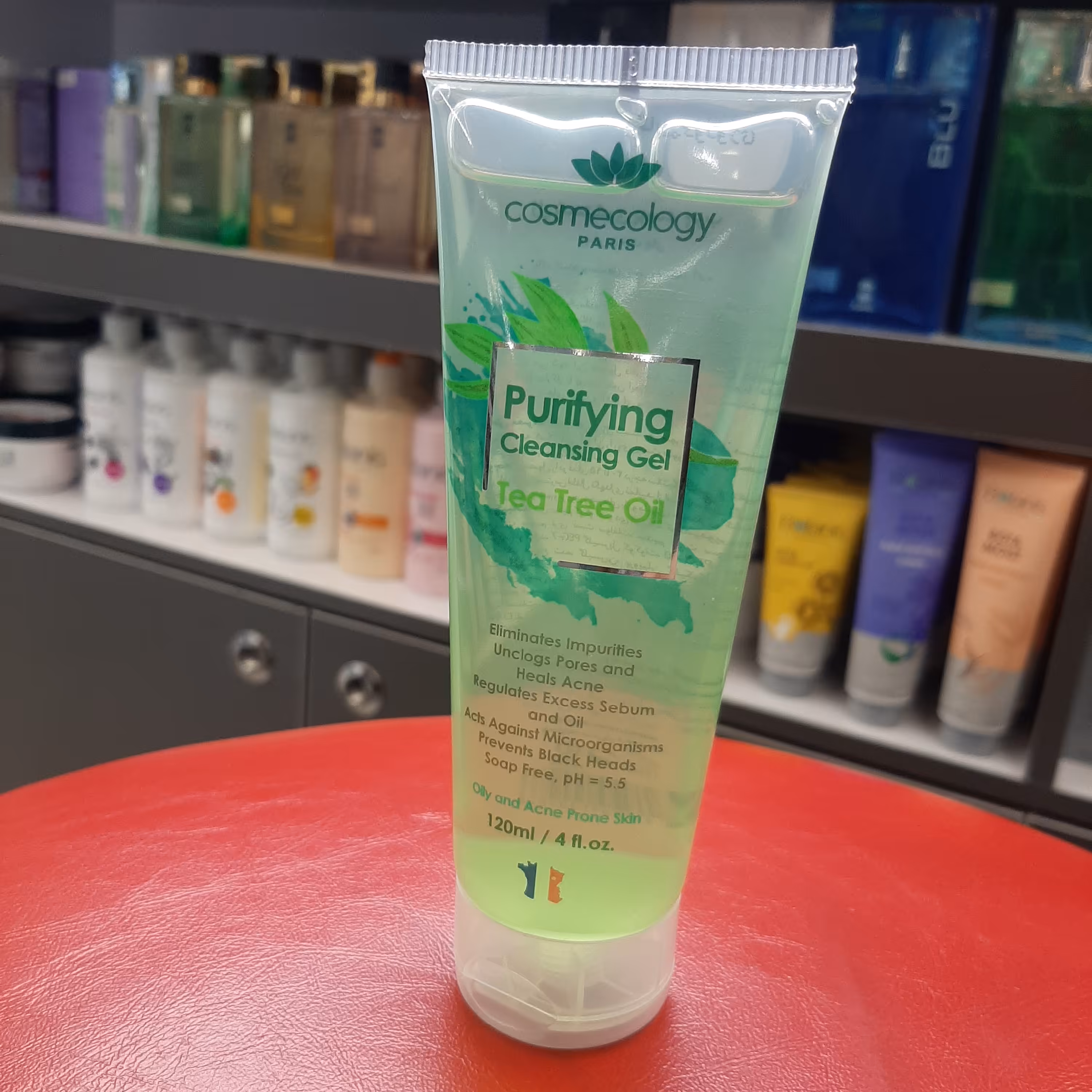 ژل شستشوی پوست چرب کاسمکولوژی