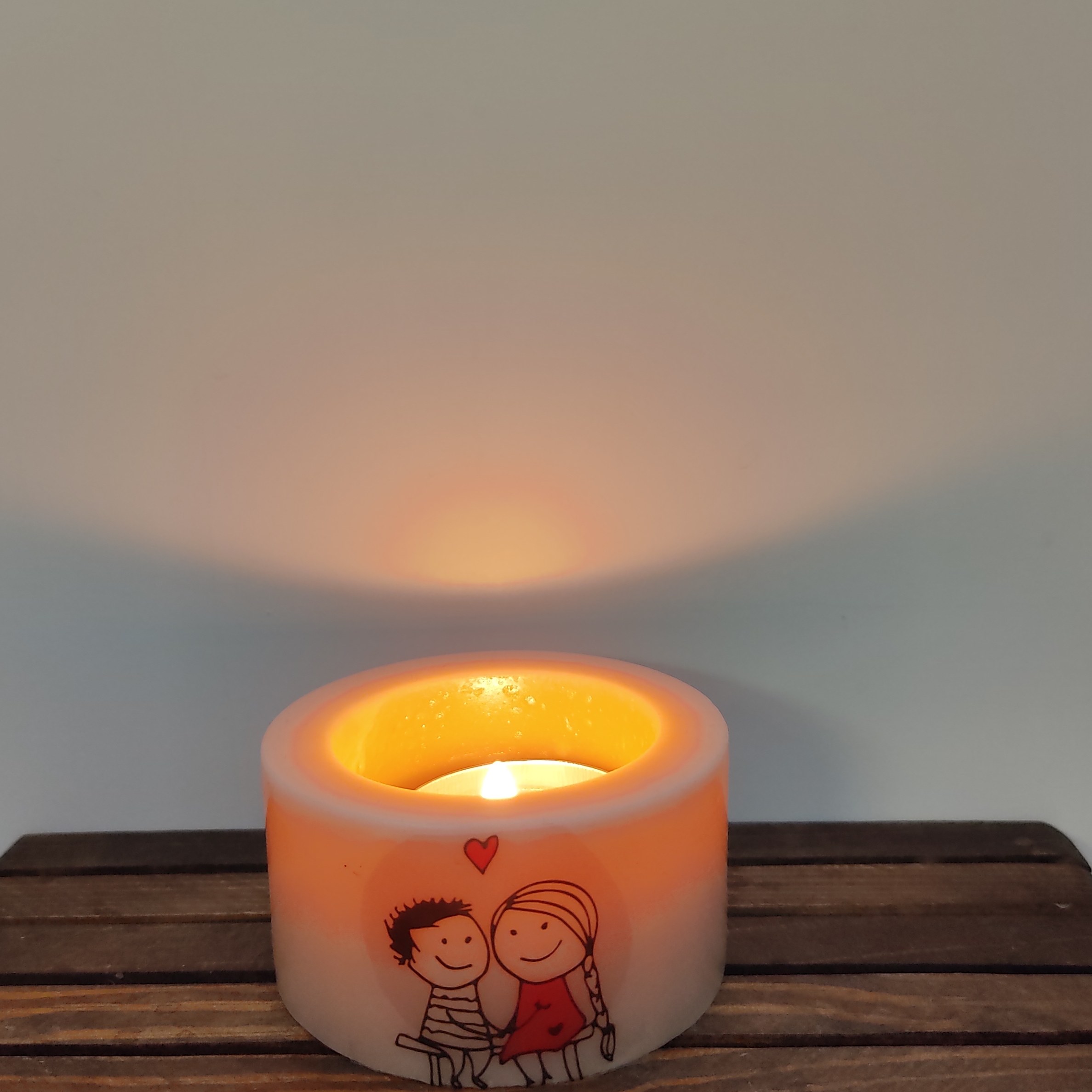 شمع تزئینی مدل جام عاشقانه