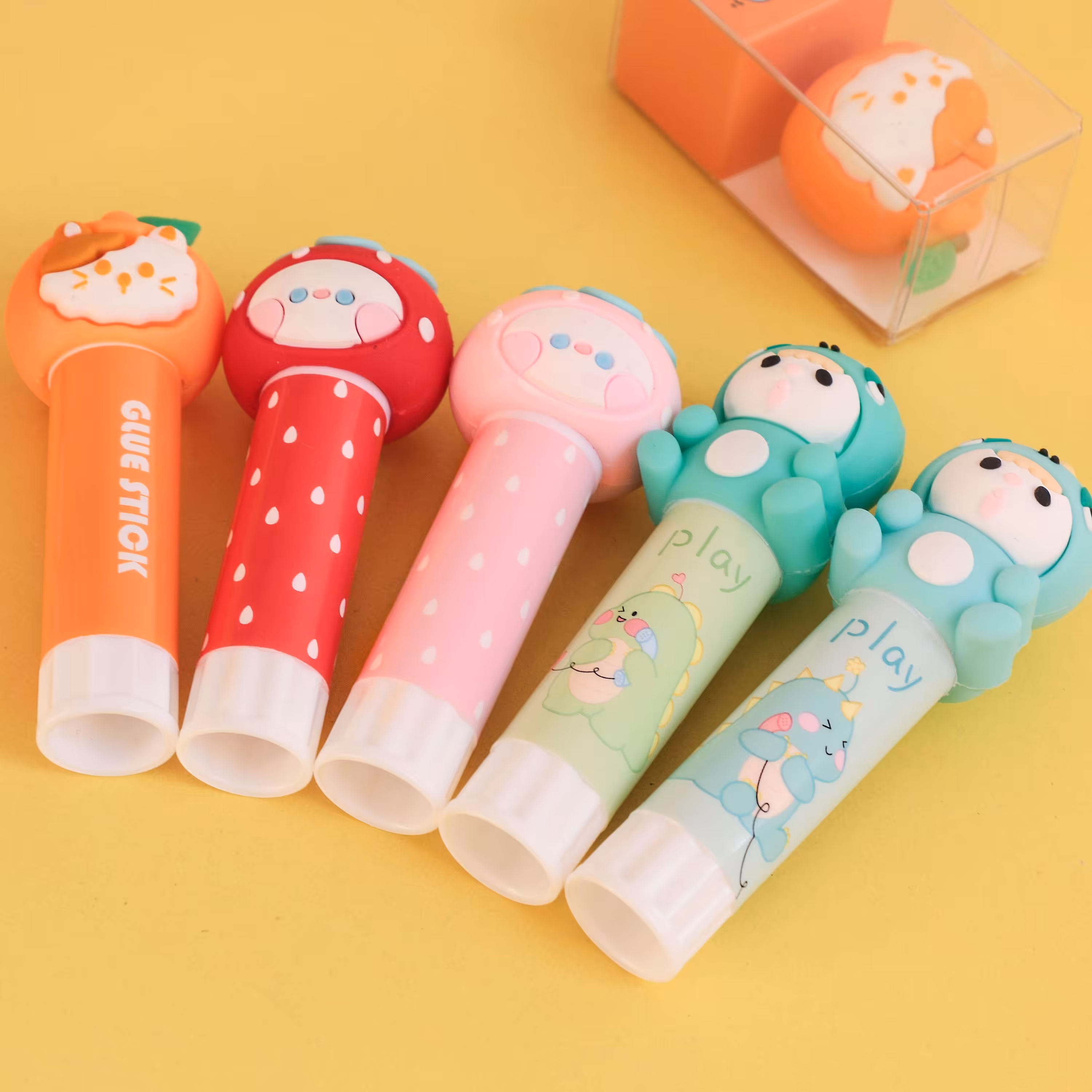 چسب ماتیکی فانتزی در رنگها و طرح های مختلف