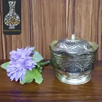 قندان نقره نما دستساز لب کنگره کعب دار  قلمزنی گل و طاووس  اعلاء سیاه قلم 
