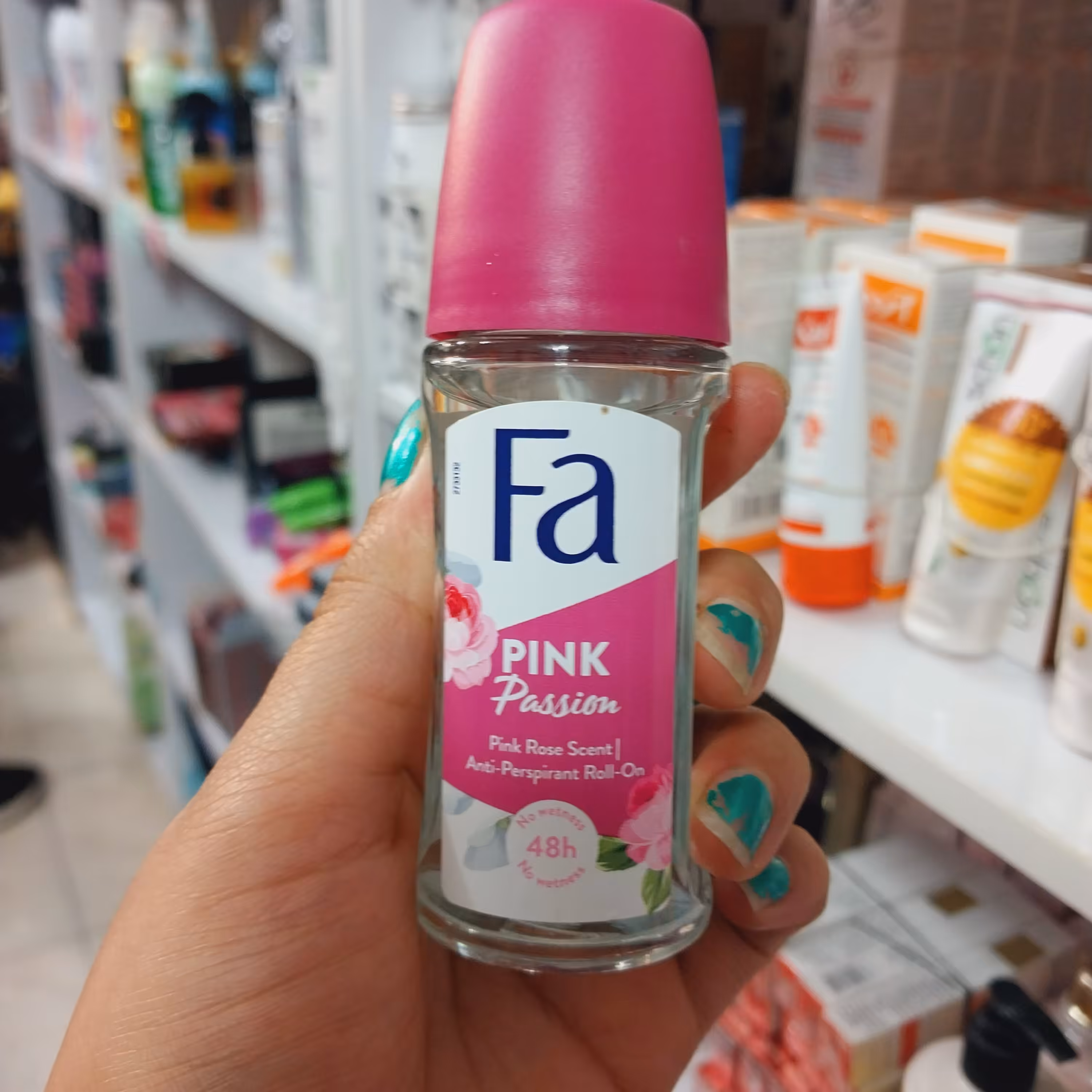 مام رول ضد تعریق زنانه فا مدل Pink Passion حجم 50 میل

