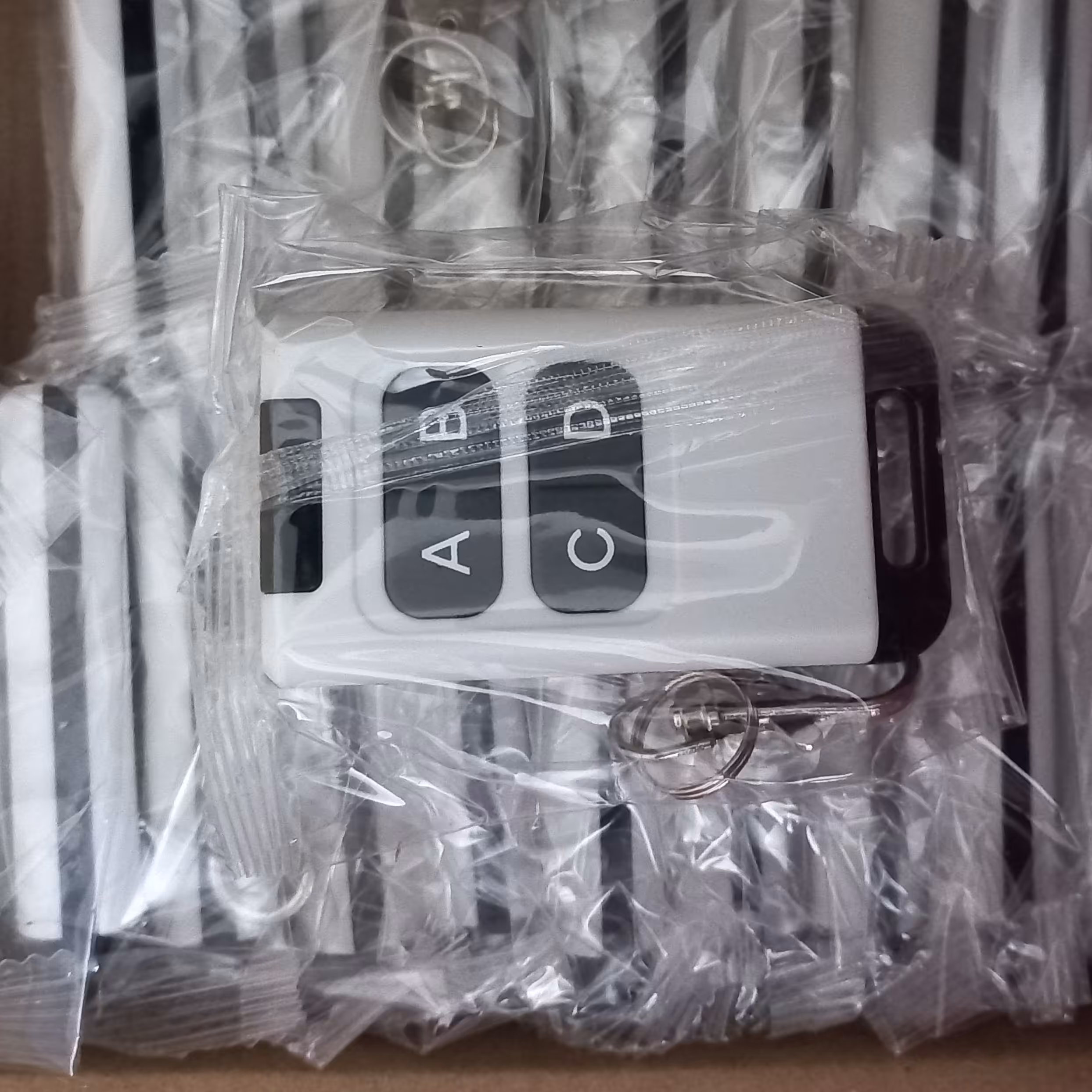 بسته 10 عددی ریموت بلوتوثی  طرح جدید