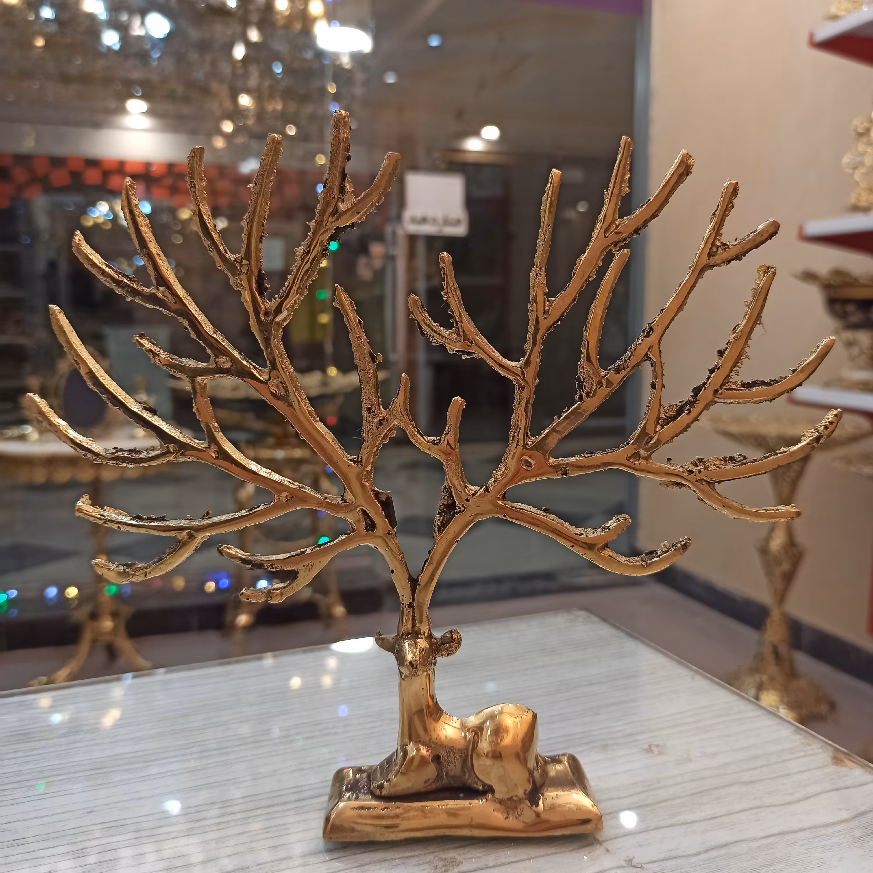 جای جواهرات گوزن شاخدار برنزی