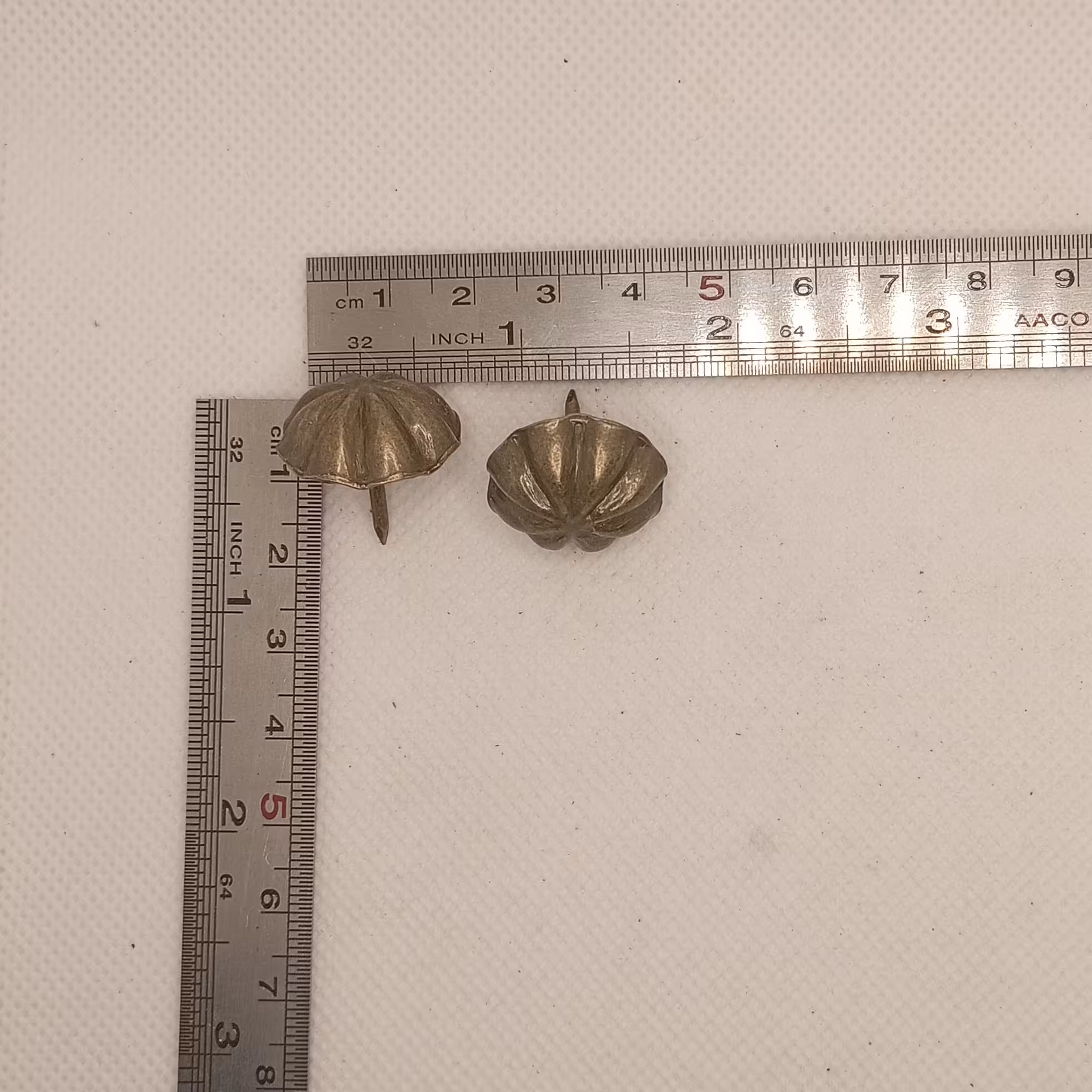 گل میخ  آلیاژی فلزی کد 3