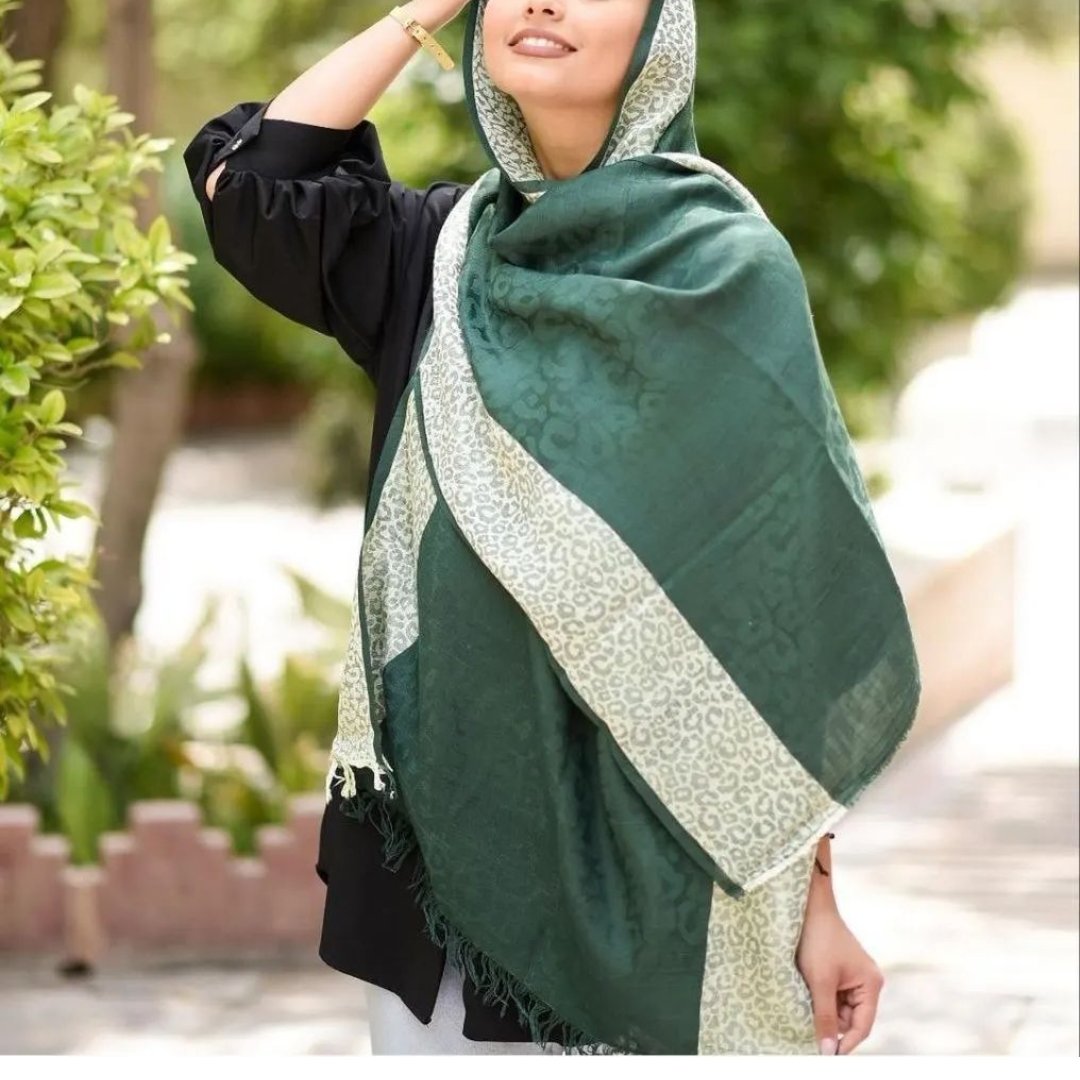 شال سبز حاشیه پلنگی