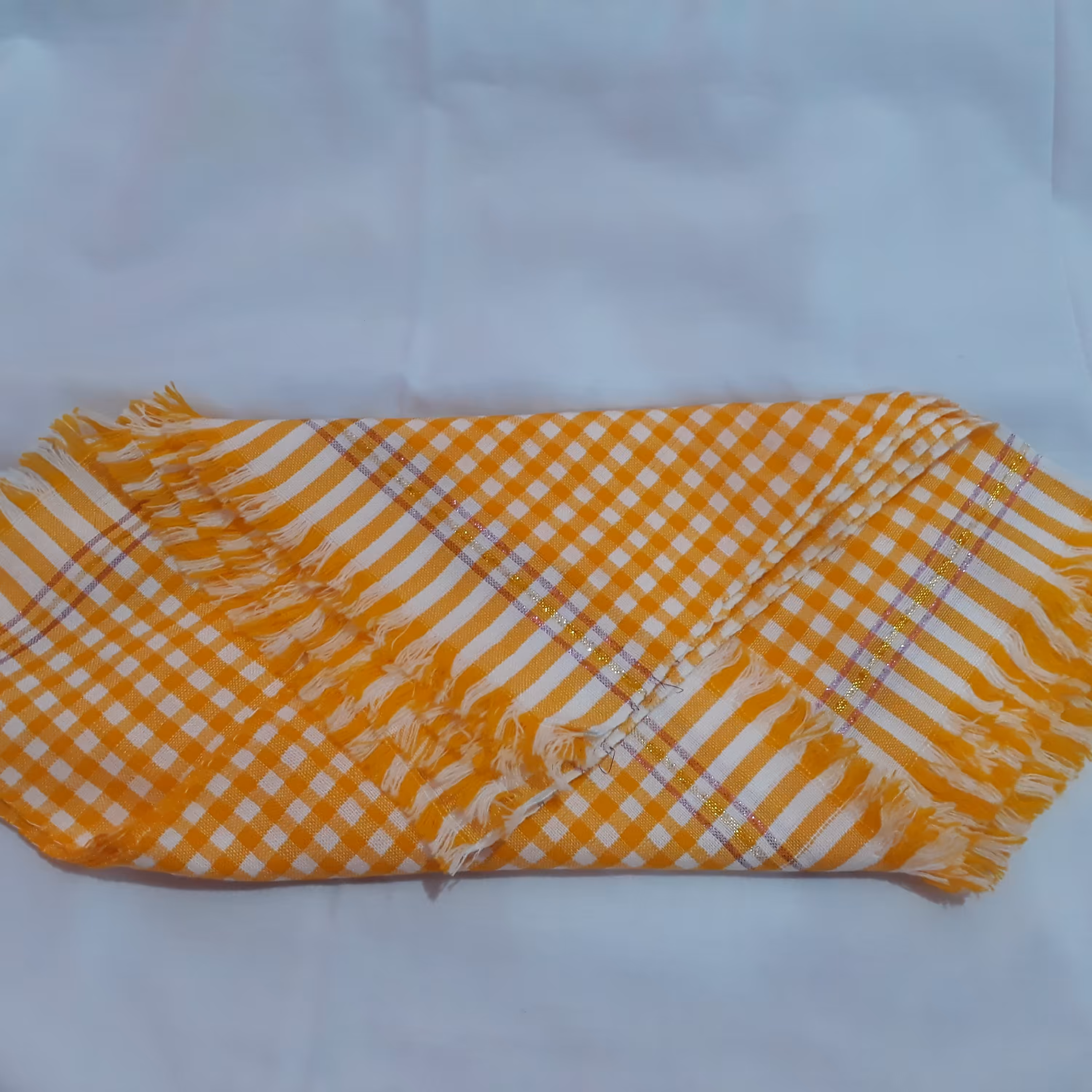 دستمال چهار خانه نخی