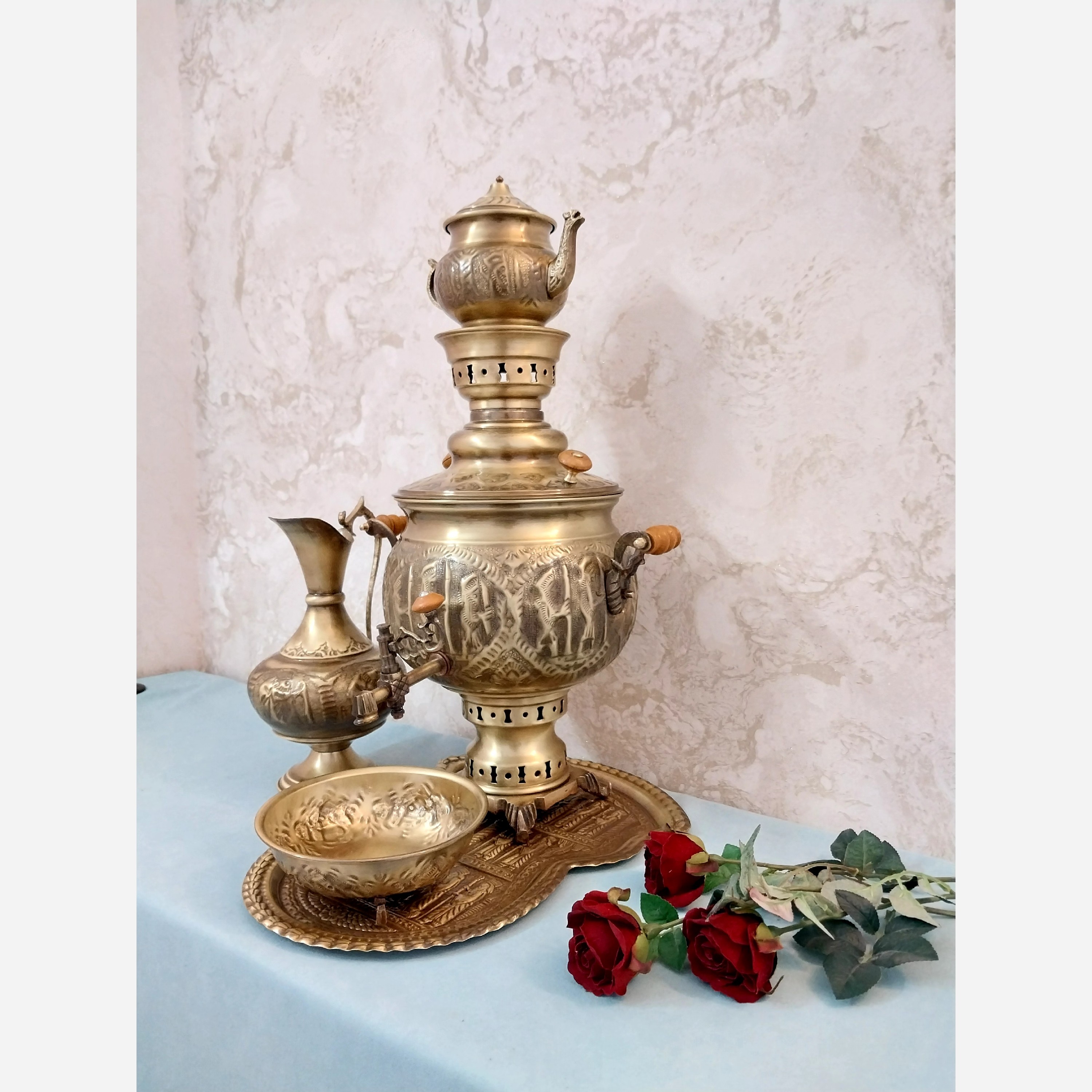 سماور زغالی 4 لیتری برنجی و قلمزنی به همراه سرویس ارسال رایگان