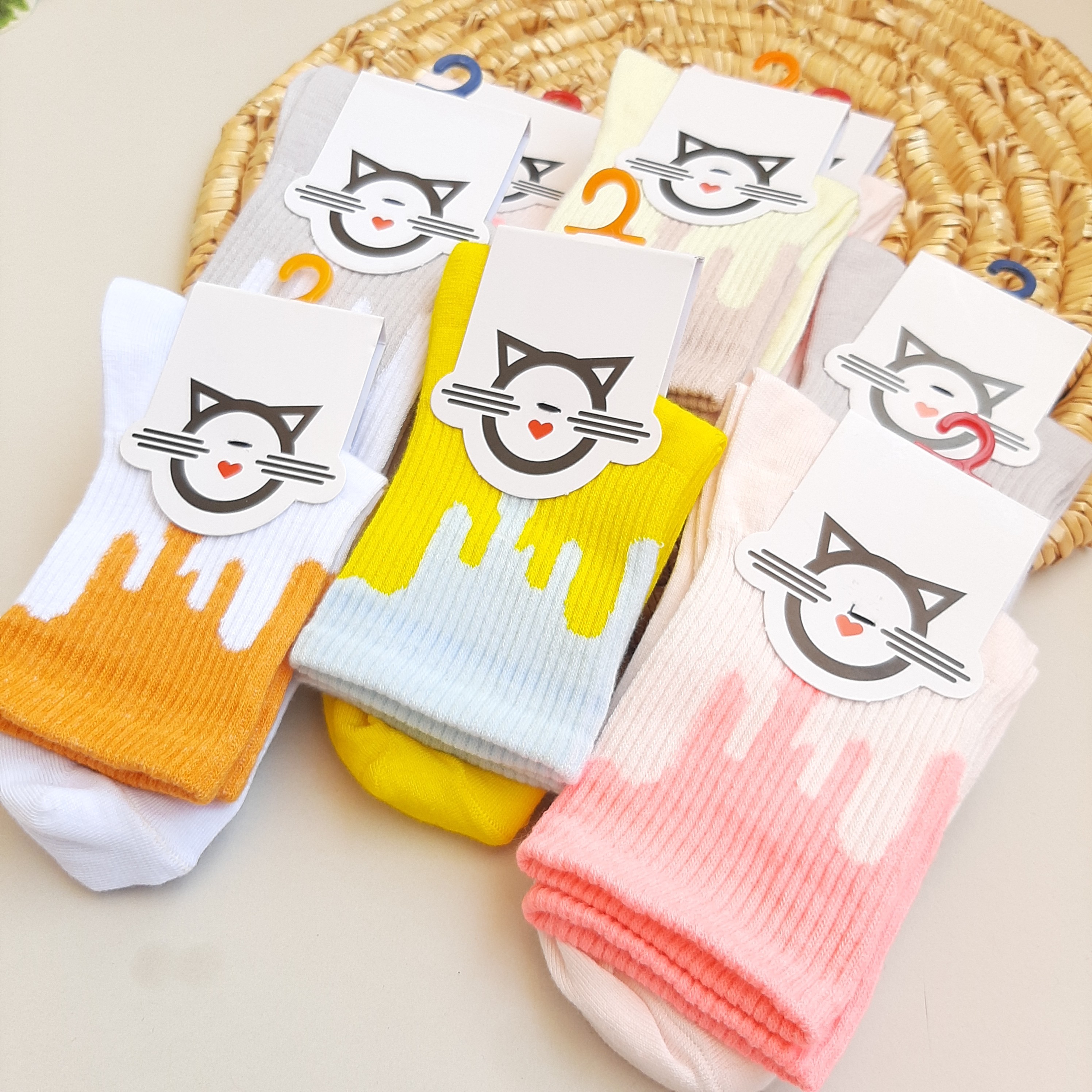 جوراب  اسپرت ساقدار بچگانه  طرح بستنی فری سایز