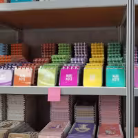 مینی نوت دمہ ای در 8رنگ جذاب قابلیت حذف واضافہ کردن برگہ وتعویض دکمہ ھا جنس بسیارعالی