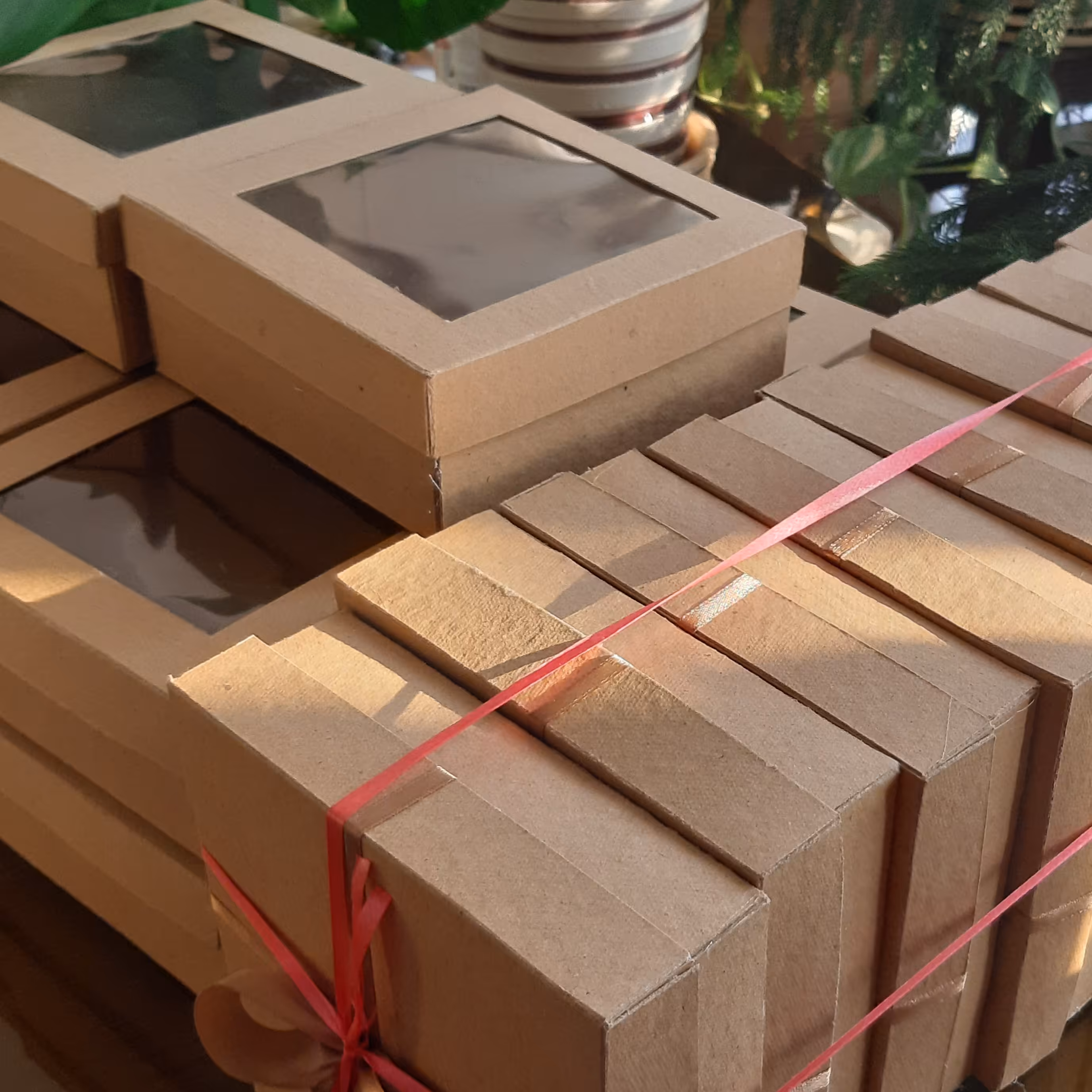 پک 5تایی جعبه کرافت درب طلق دار22در22 عمق8