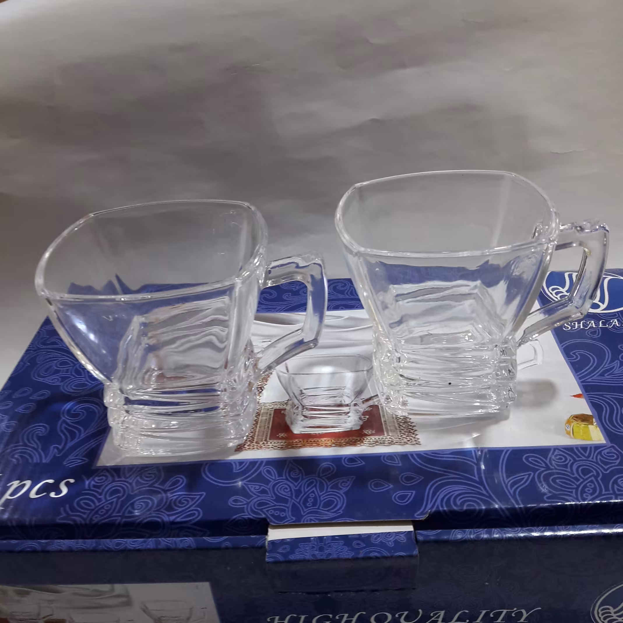 فنجان بلور 4گوش دسته دار