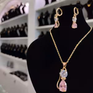 نیم ست گربه یا نیمست پرشین نگین سوارسکی