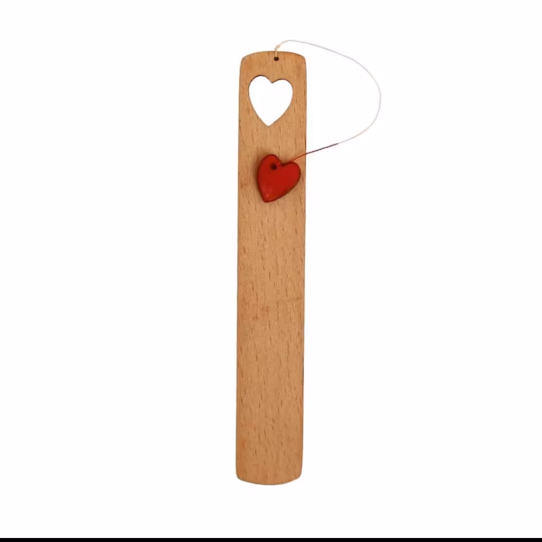 نشانک آویزدار چوبی طرح قلب 