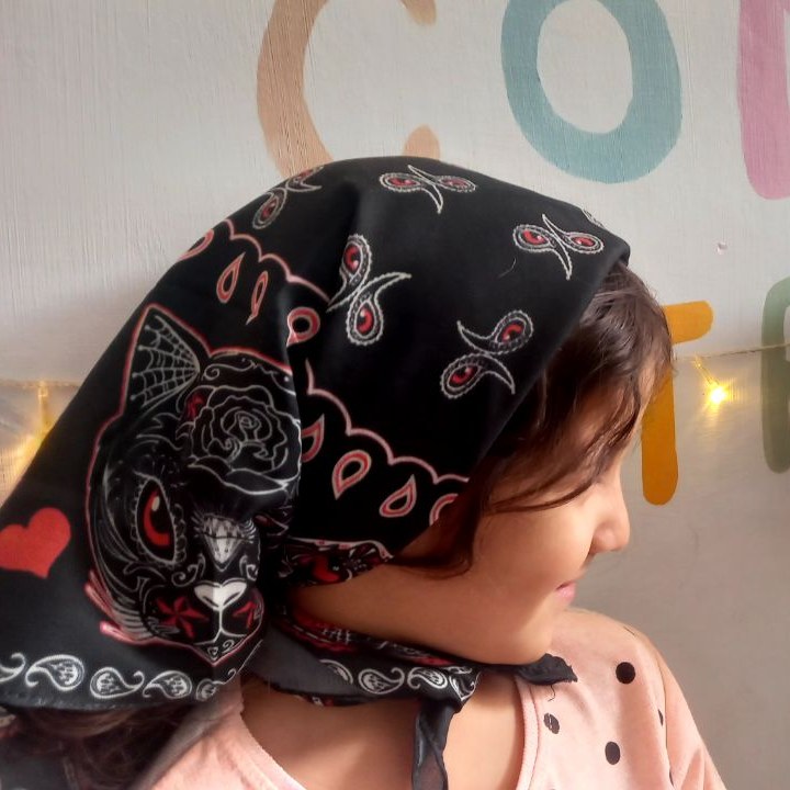 مینی اسکارف طرح بته جقه و گربه