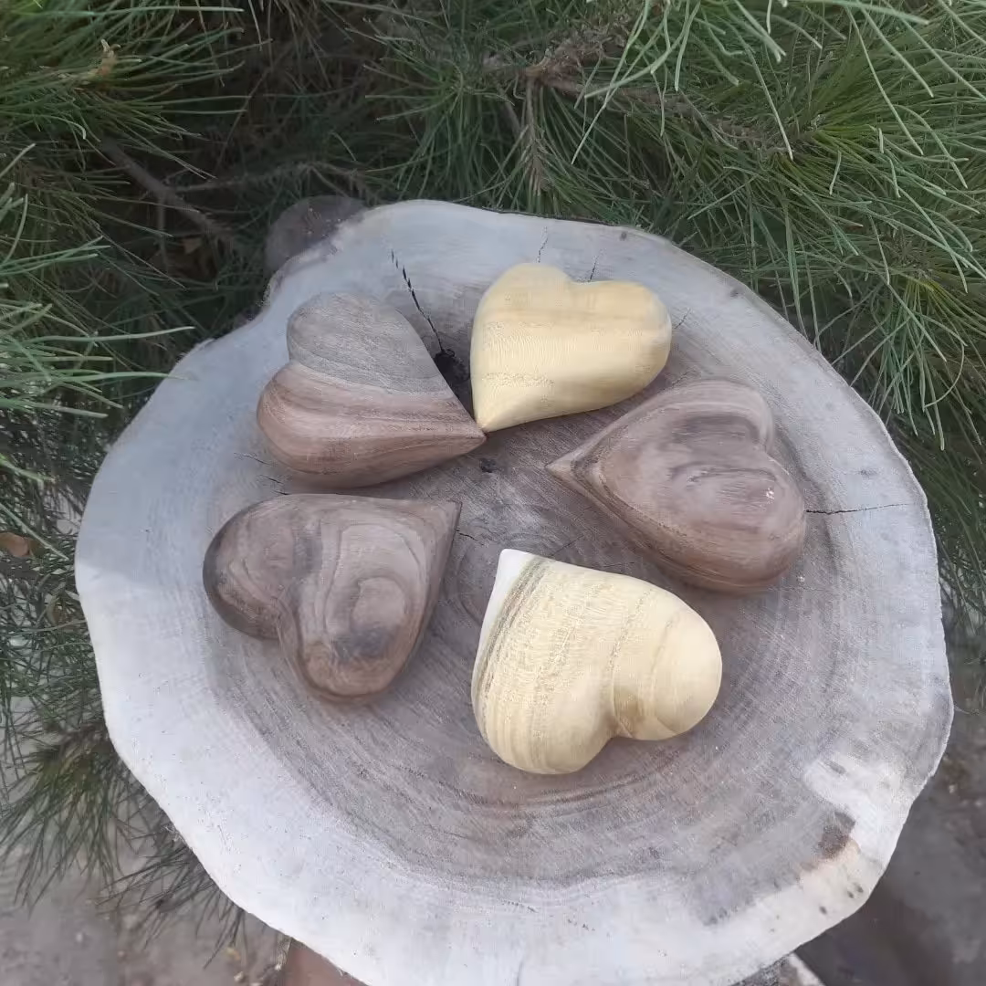 قلب چوبی توت وگردو  پک 10 عددی