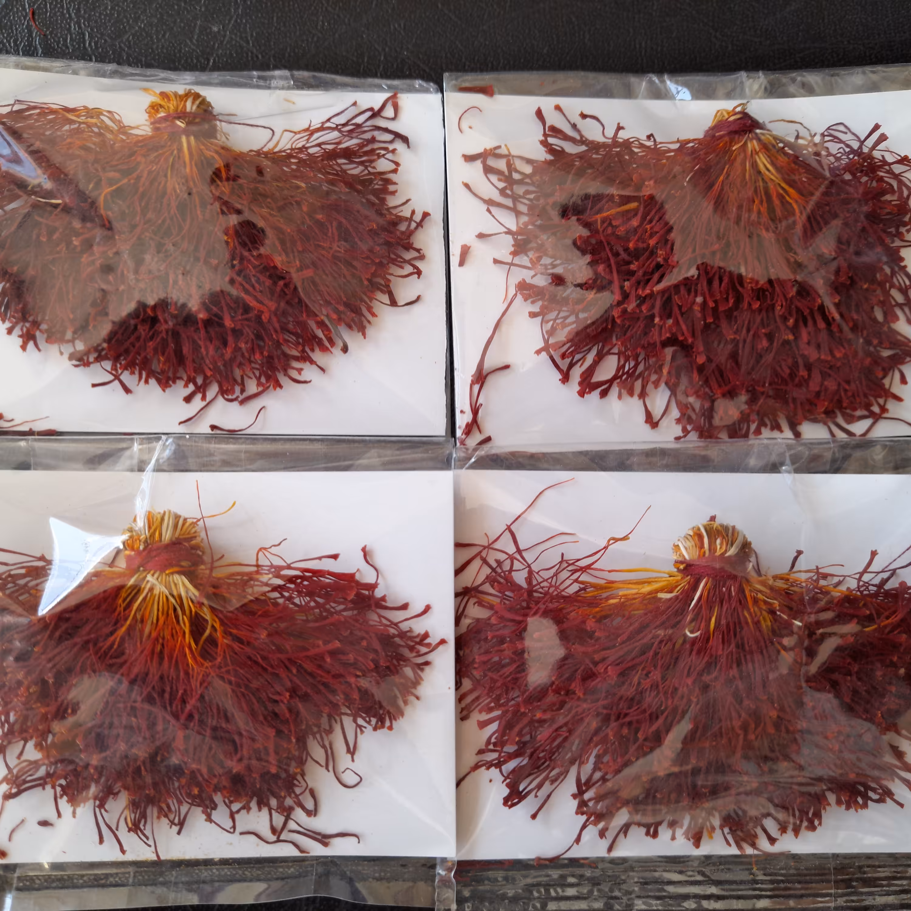 زعفران دسته دخترپیچ نیم مثقالی