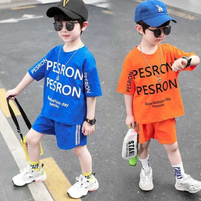 ست تیشرت و شلوارک اسپورت شیک و زیبا جنس پنبه رنگبندی متنوع و جذاب مناسب حدود سنی 5 تا 10 سال