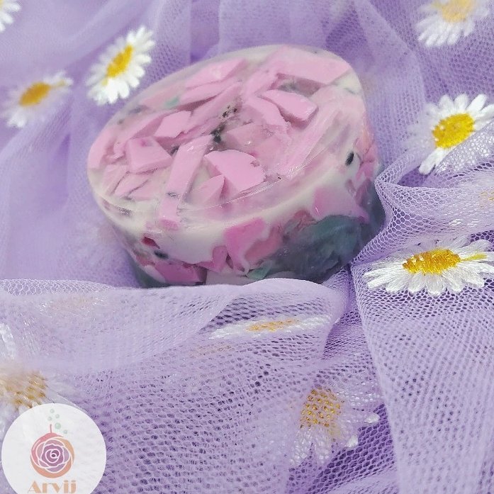 صابون دستساز یلدا با روغن اسطوخودوس (50 گرمی)