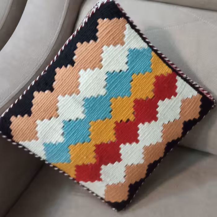 انواع پشتی سنتی  ،پشتی قالیچه ای ،پشتی مثلثی