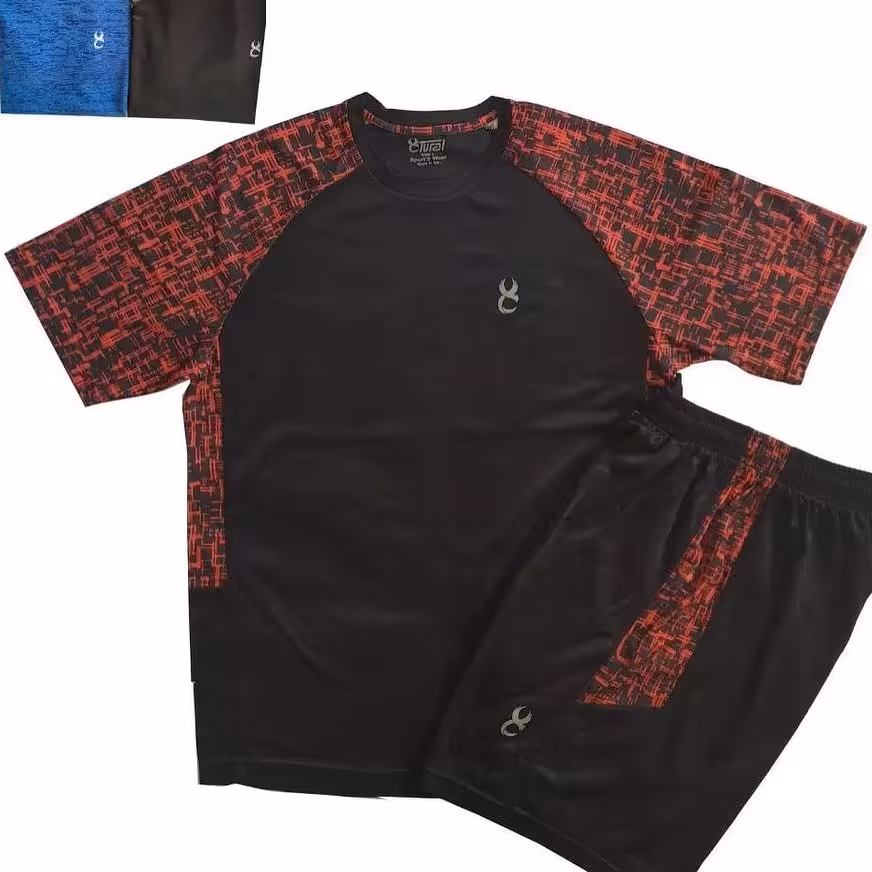 تیشرت و شورت ورزشی .