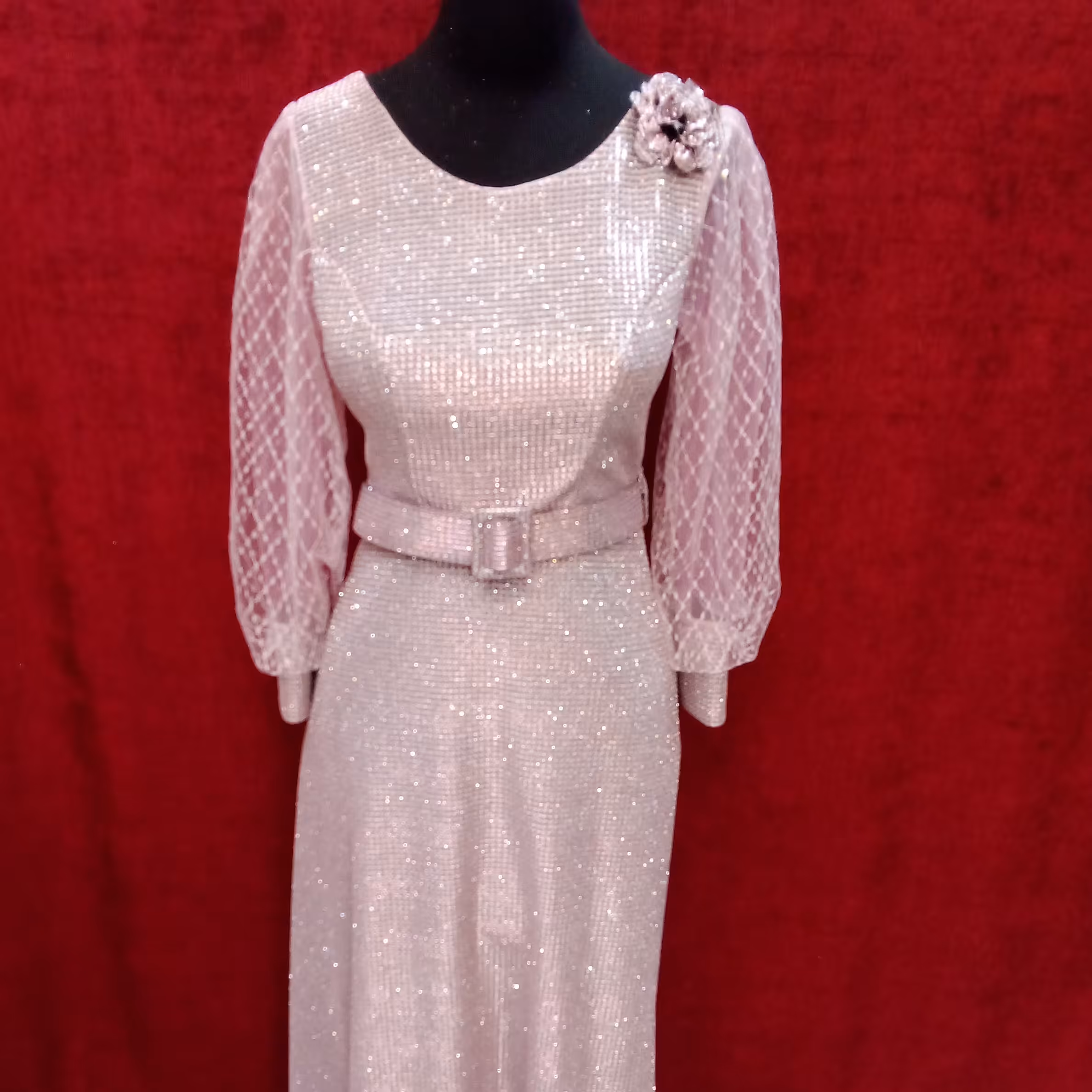 پیراهن  حصیری  آستین  تور  لوزی درسایز38تا54در رنگهای مشکی طوسی کالباسی