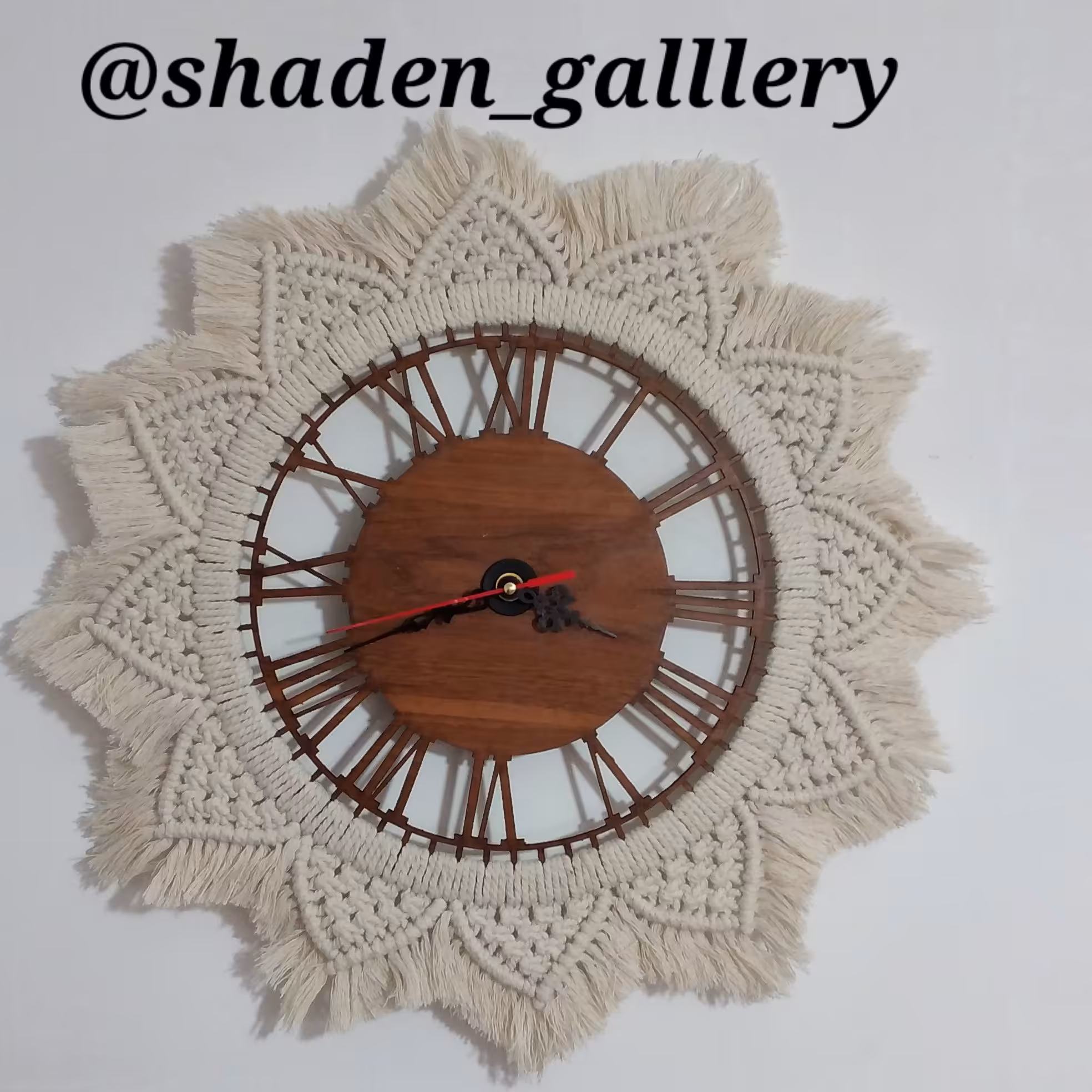 ساعت مکرومه