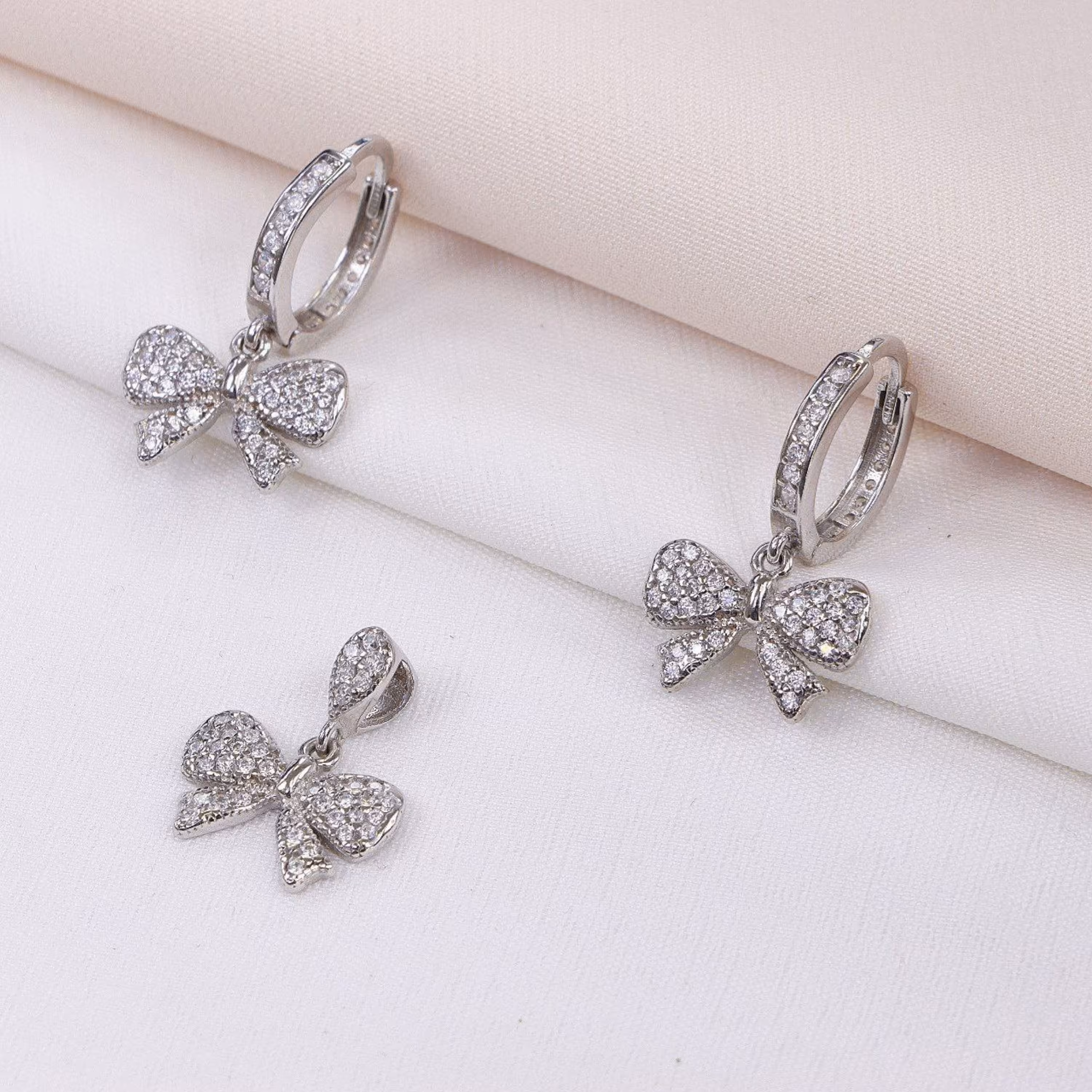 نیم ست نقره میکرو طرح پاپیون کد 16378-5.5