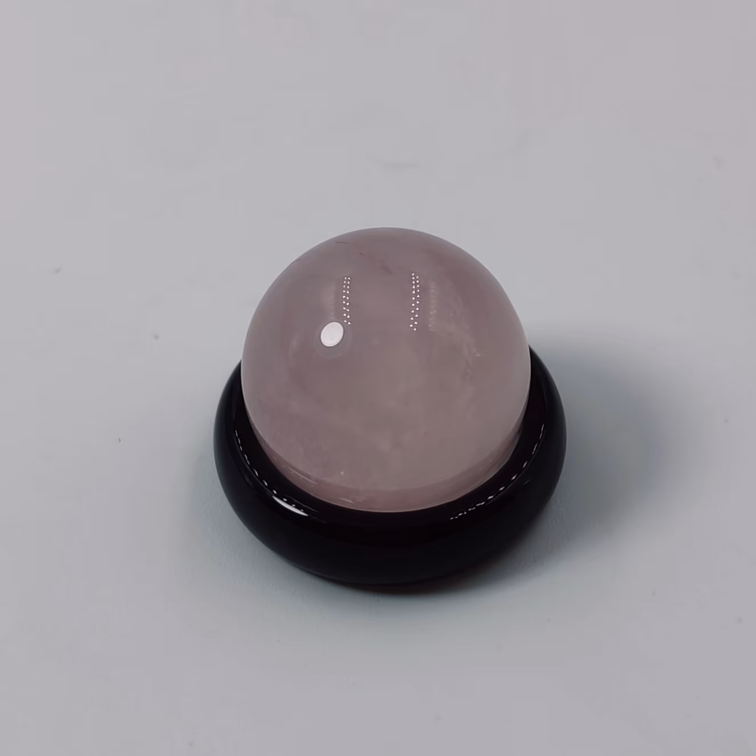 گوی کریستالی و شفاف سنگ رز کوارتز معدنی برزیل