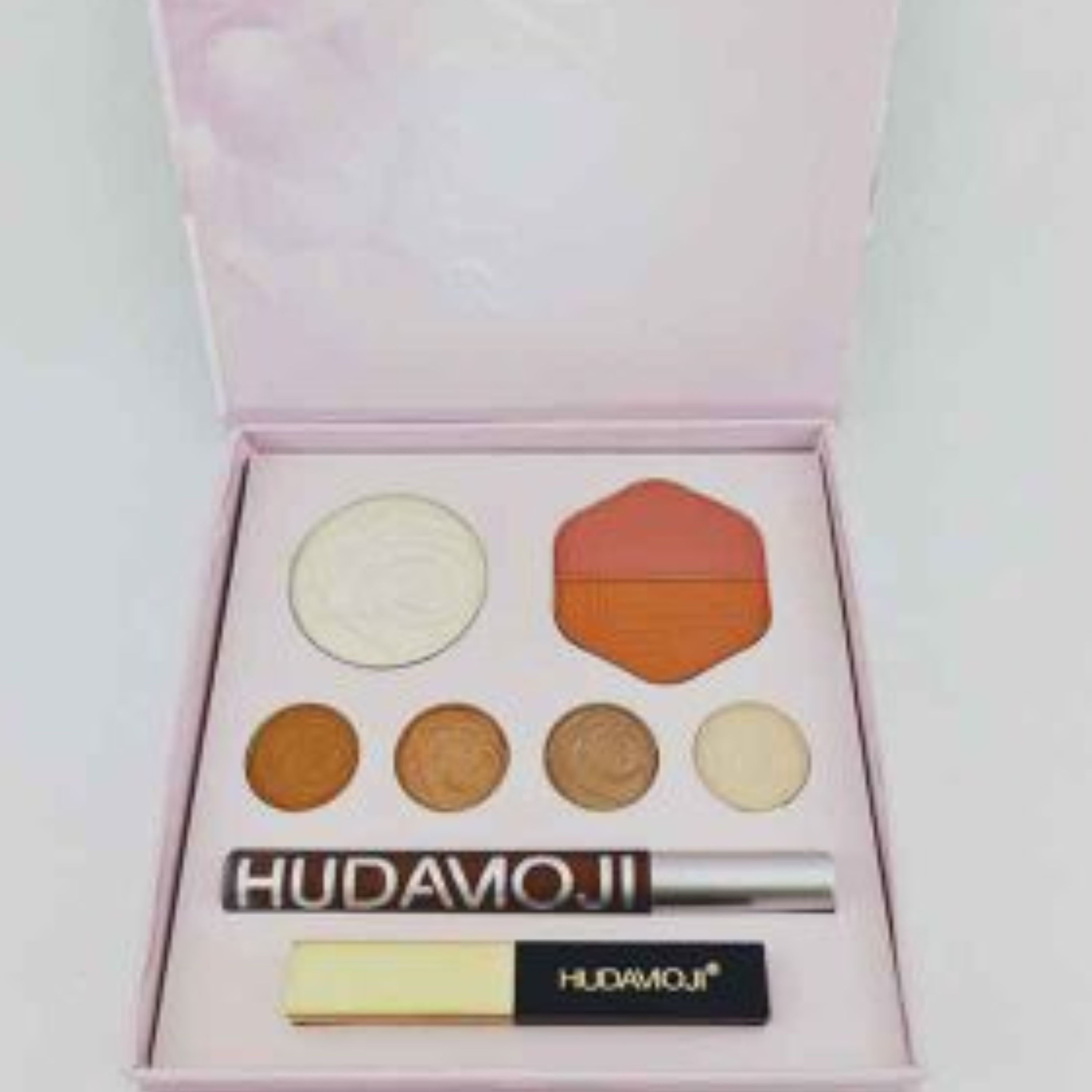 پک هایلایتر و رژ هدی موجی کد bs027