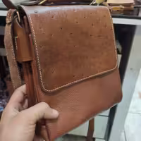 کیف دوشی مدل بوفالو چرم طبیعی گاویی 