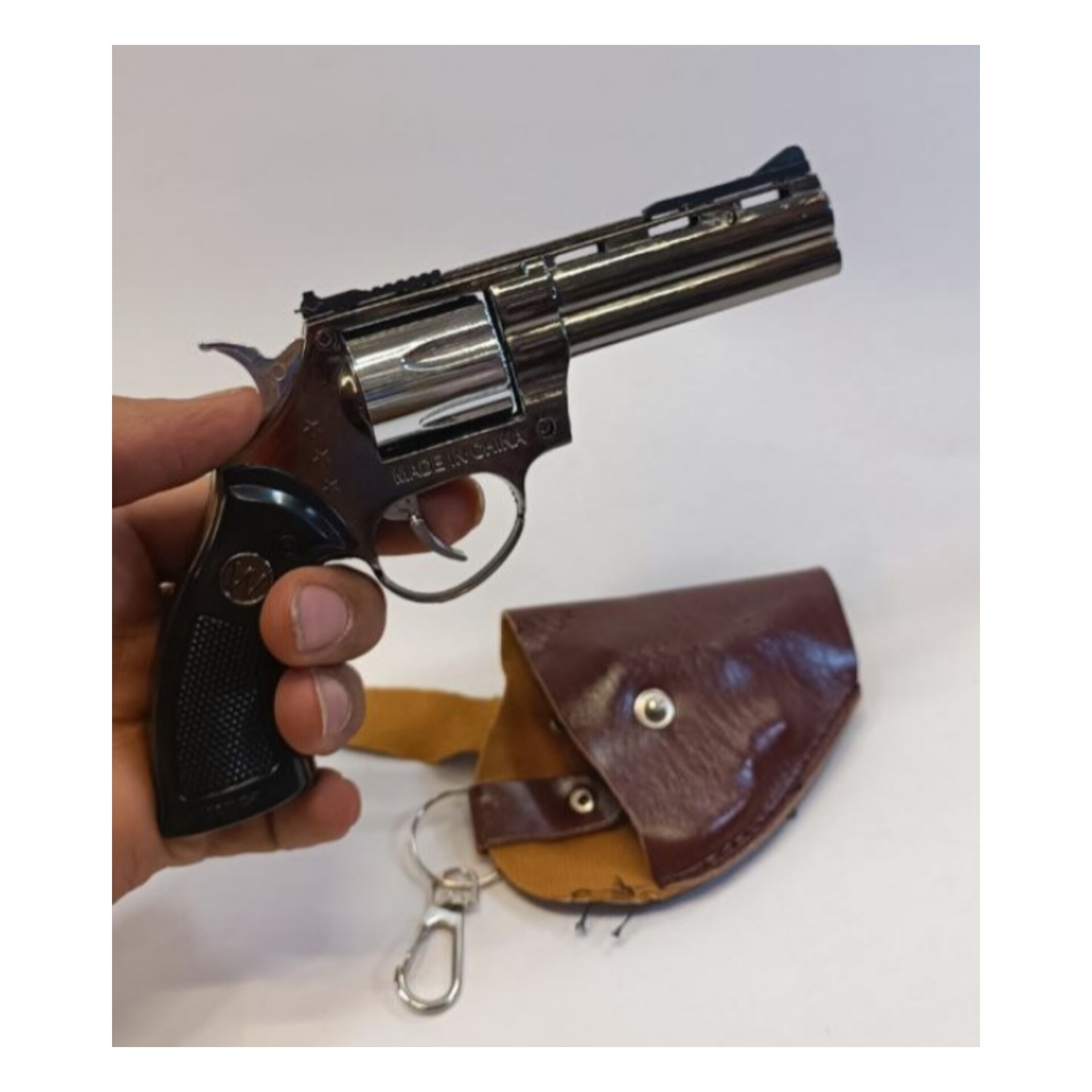 فندک فلزی طرح هفت تیر 