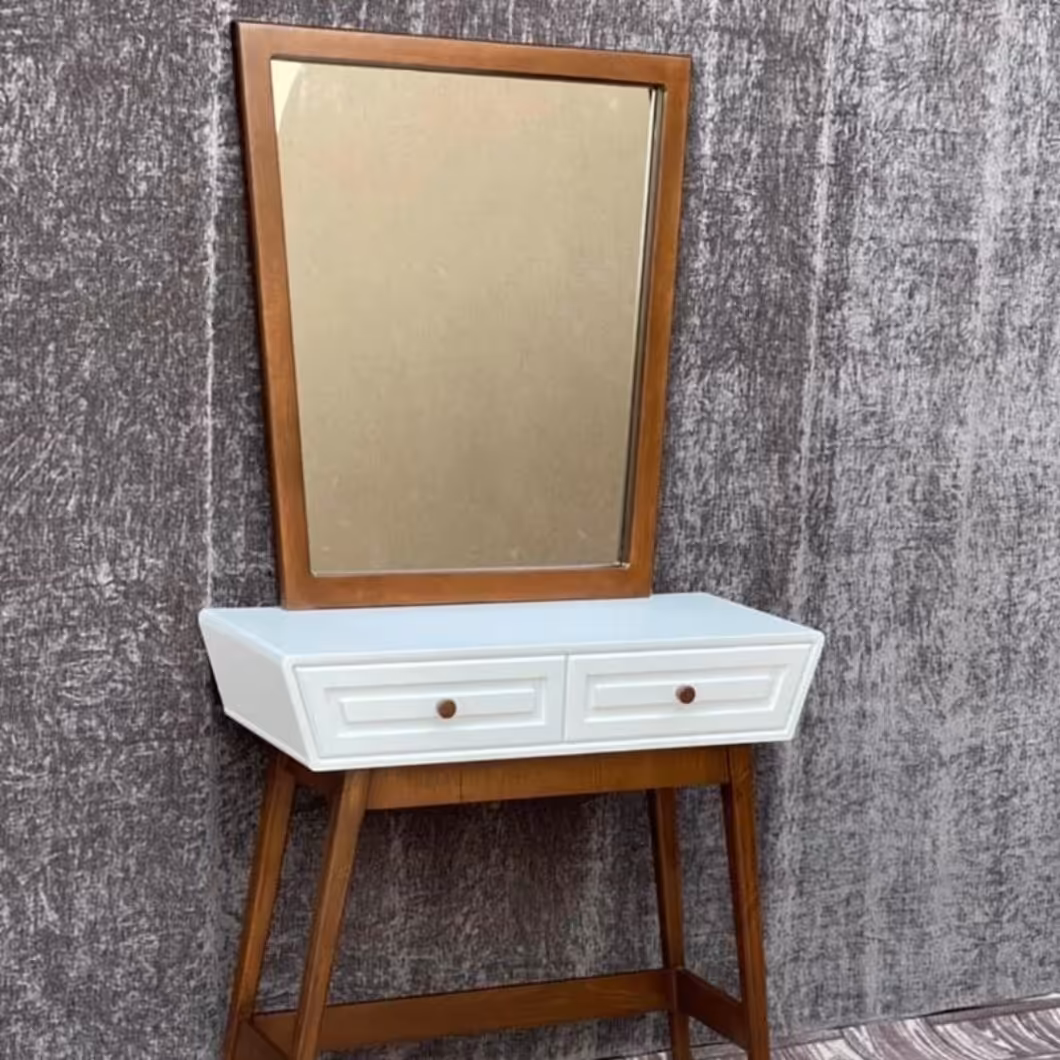 آینه کنسول کنار سالنی .هزینه ارسال با مشتری محترم(پسکرایه)