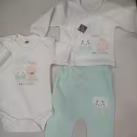 سه تیکه دندونی محصولی از ( نی نی سان )