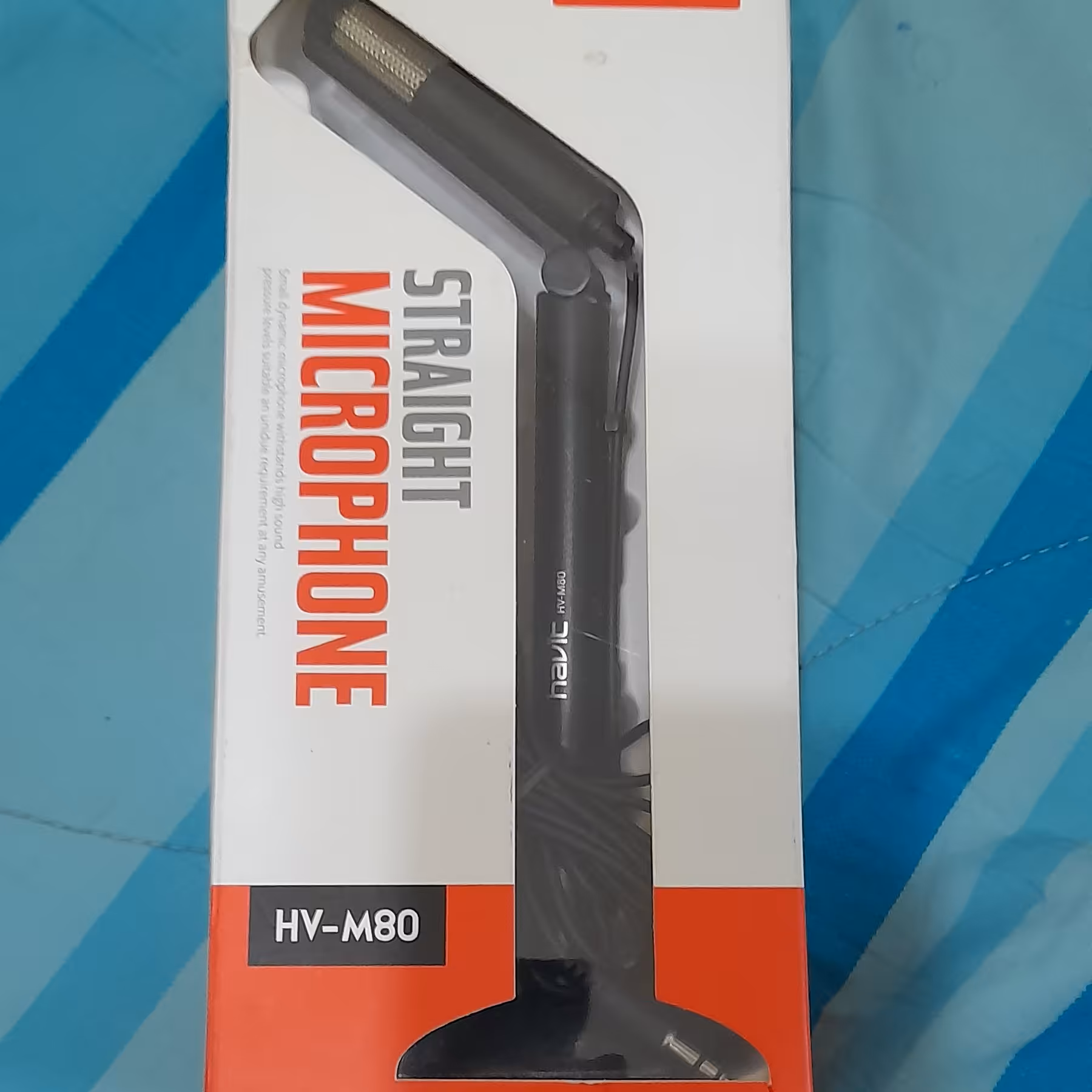 میکروفون کامپیوتری. پایه دار