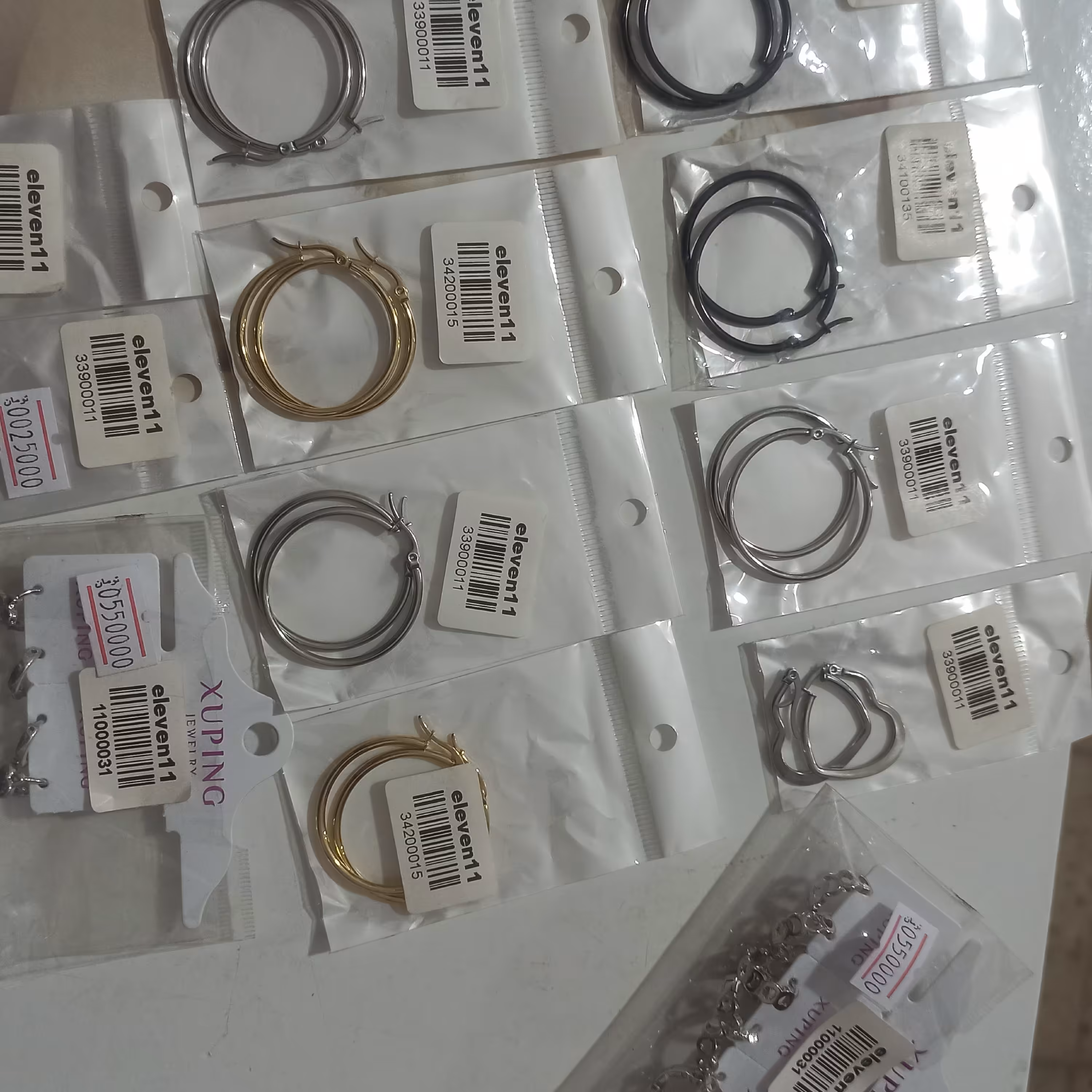 گوشواره بدلیجات