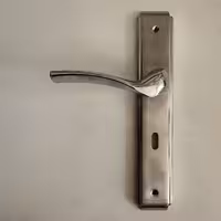 دستگیره درب چوبی 1108 کروم کلیدی مخصوص در اتاق 