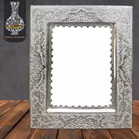 آینه دستساز بدون تاج قلمزنی گل و مرغ  اعلاء و شبکه بُری سفید طرح نقره شماره 1