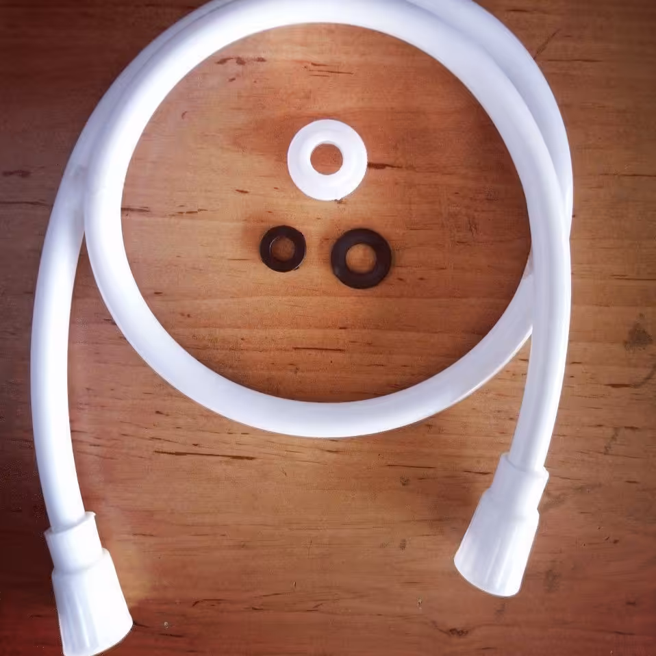 شیلنگ دوش پلاستیکی 1/20متری آیهان