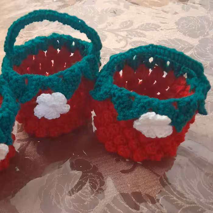 سبد بافتنی برای هفت سین وبازی دختر بچه ها