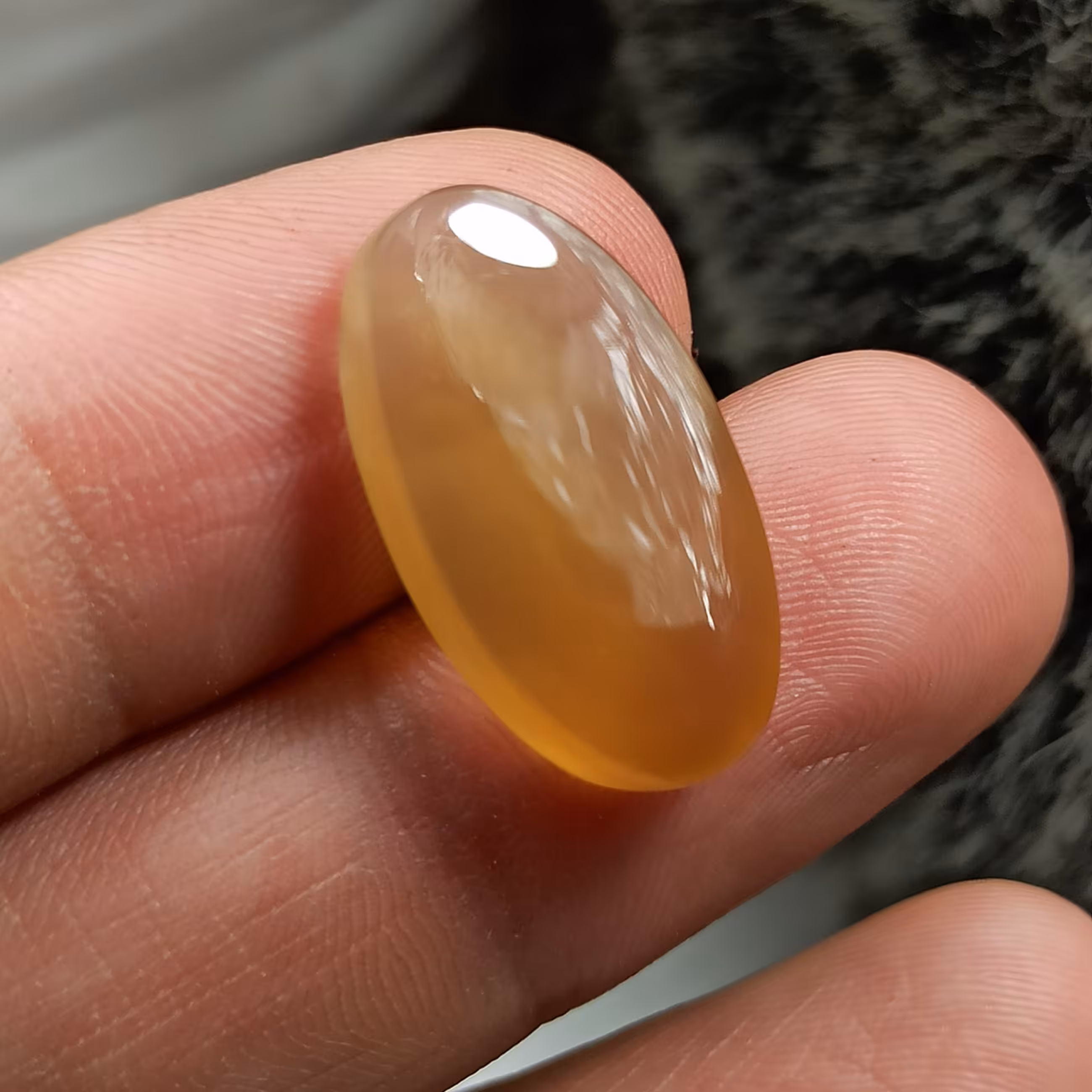 عقیق عسلی یمنی آبدار سایز متوسط کد 84