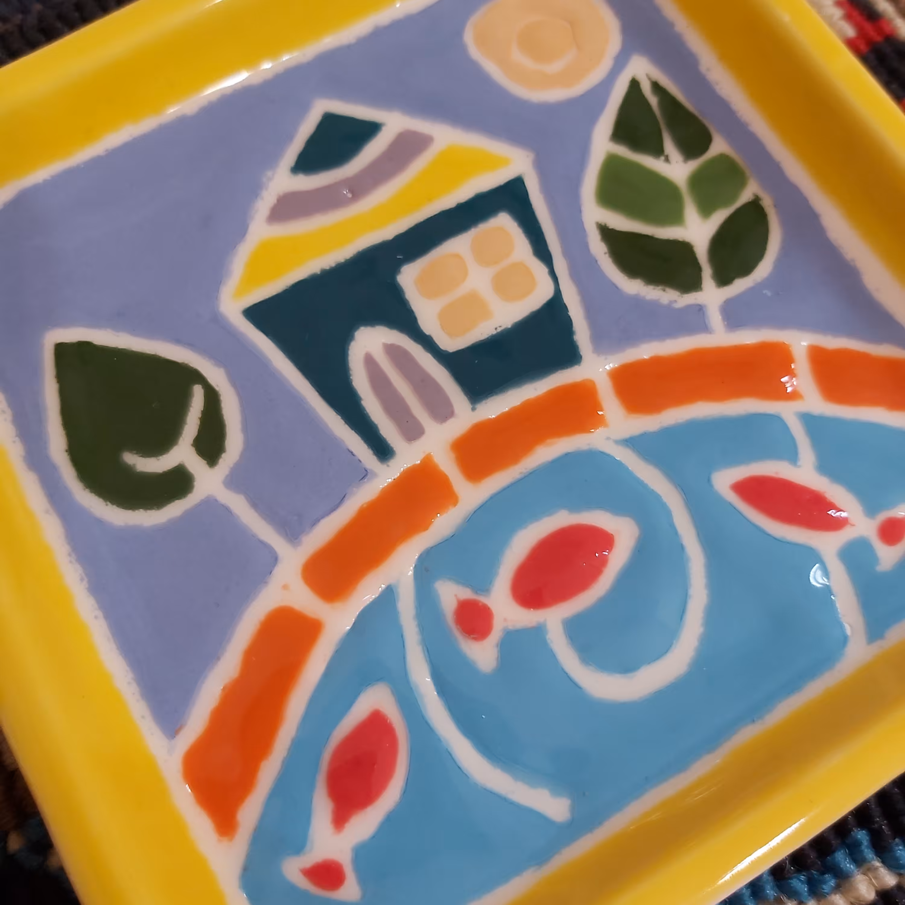 پیش دستی سرامیکی با نقاشی دستی  زیر سفال