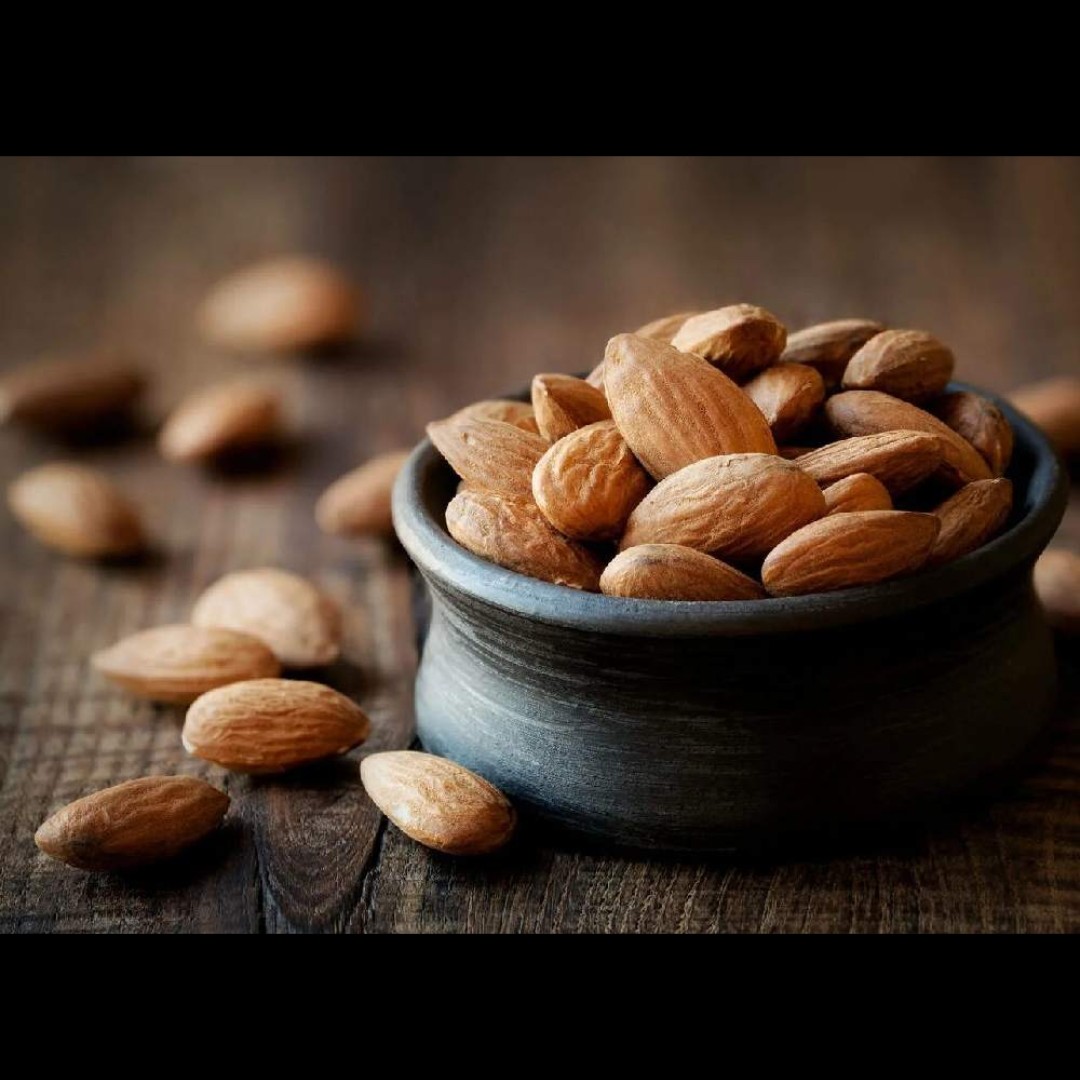 مغز بادام کاغذی وکیوم 700گرمی
