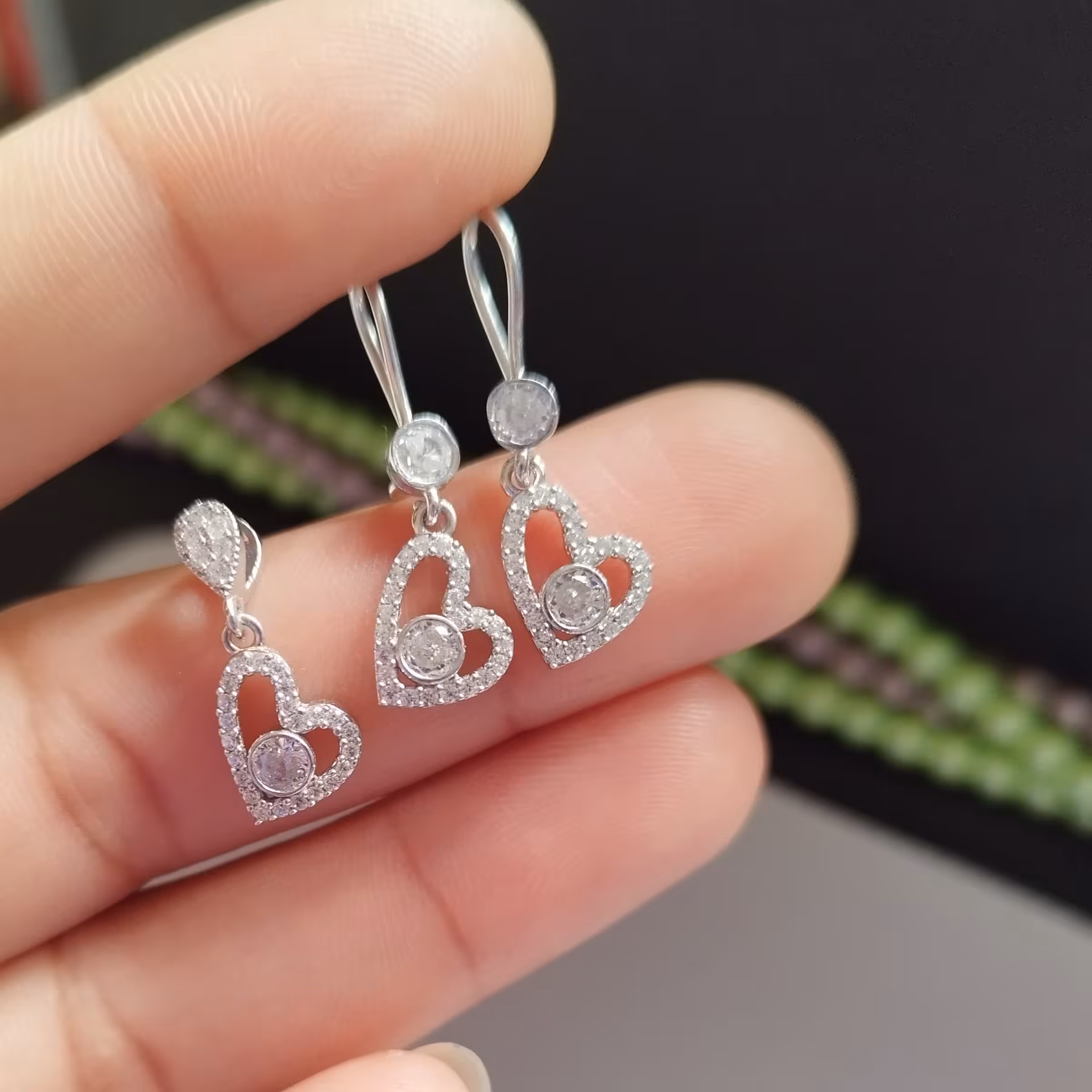 نیم ست نقره عیار925با روکش طلا و طرح همیشه خاص قلب