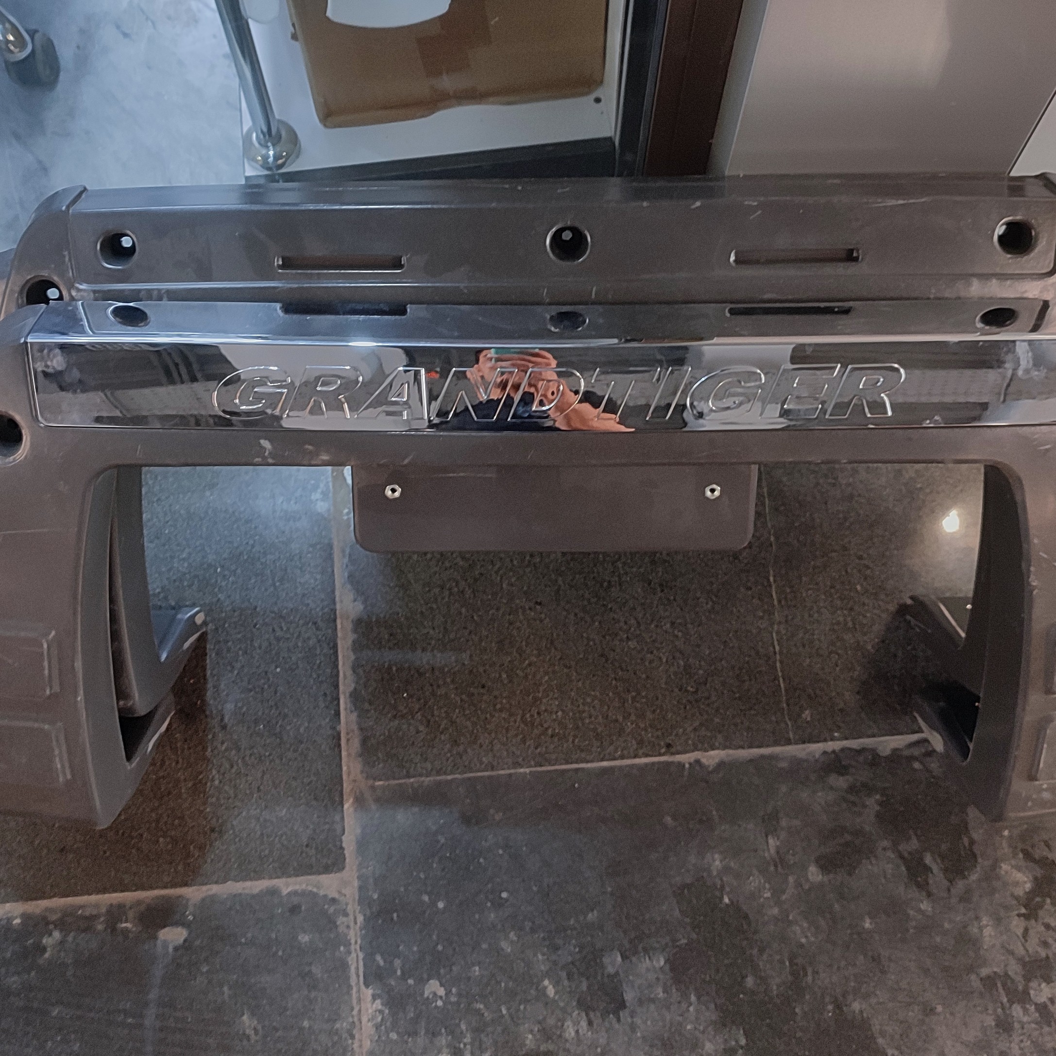 گارد جلو کاپرا اصلی با زه روی گارد