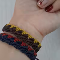 دستبند میکرومکرومه دو رنگ مارپیچ دانا بافت