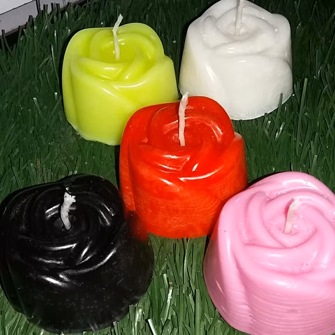 شمع طرح گل در تمامی رنگها